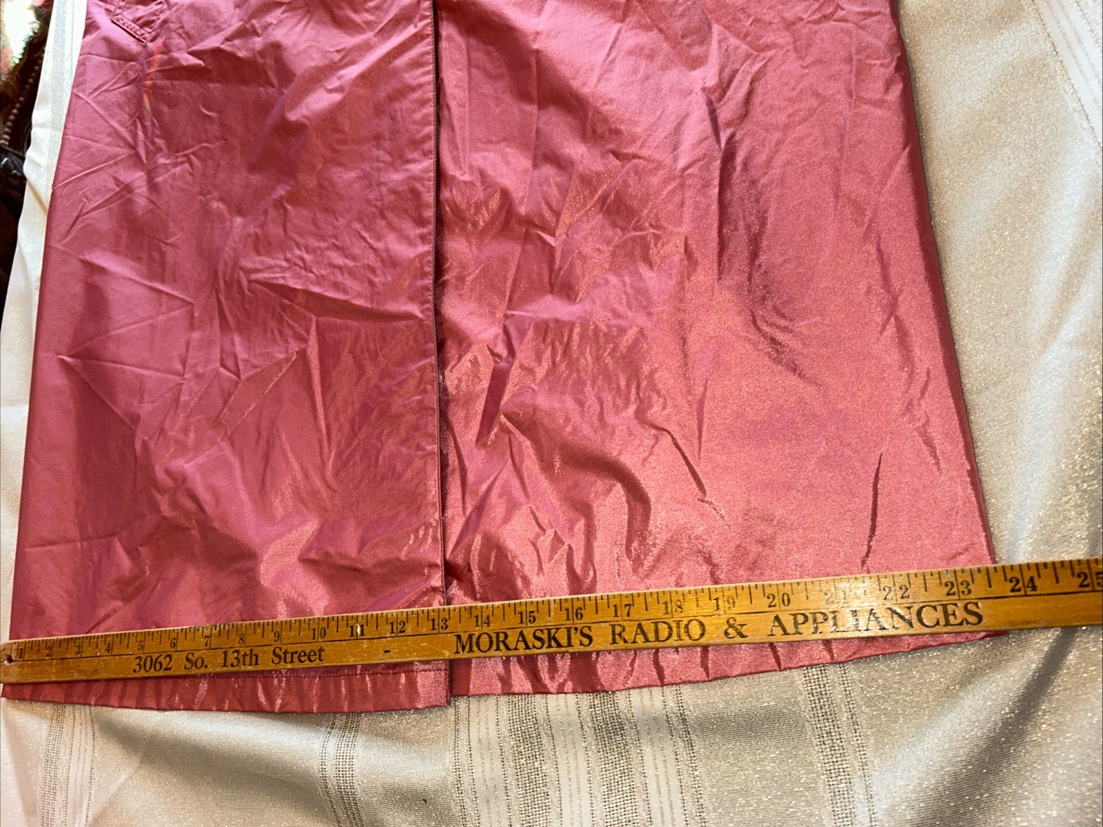 Vintage 60s Long Nylon Rubber Backed Trench Coat Pink Gray Women’s Size 20 1/2