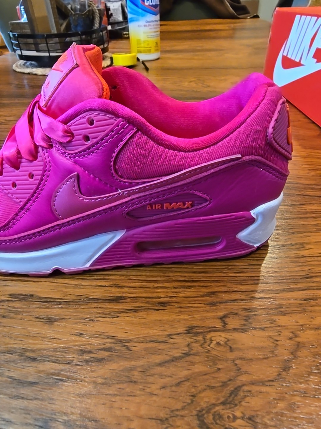 Size 7.5 -Nike Air Max 90 ‘Valentine’s Day’ (DQ7783-600)