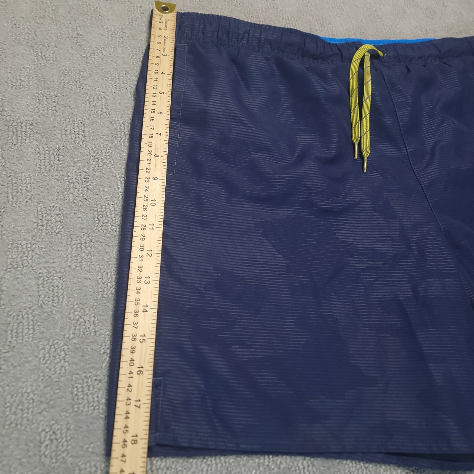 Nike Core Camocean 7″ Volley Swim Shorts Mens XL Trunks Blue Yellow