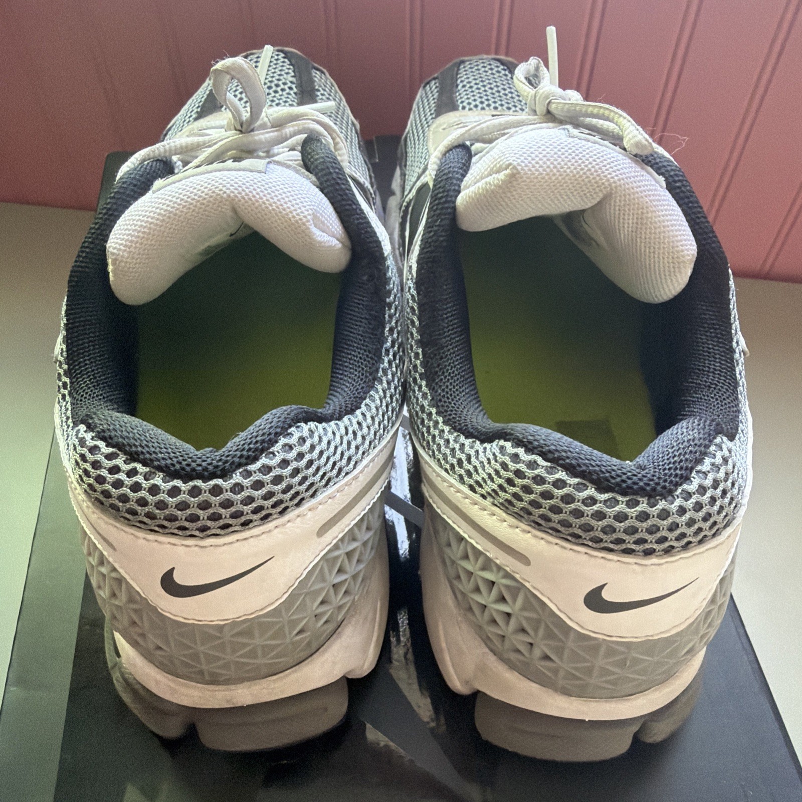 Nike Zoom Vomero 5 SE SP ‘Dark grey black white’ men’s size 11