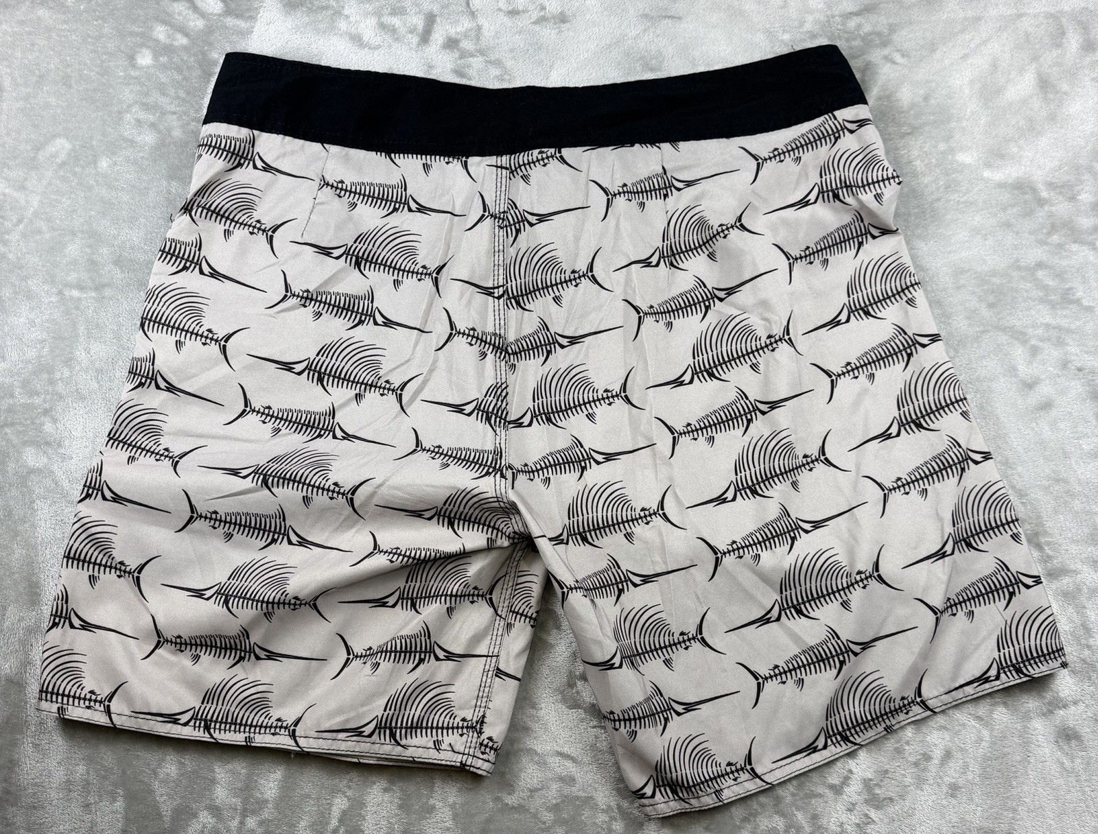 Tormenter Board Shorts Men’s 36×8 Gray Black Fish Skeleton Pocket Logo Surf Swim