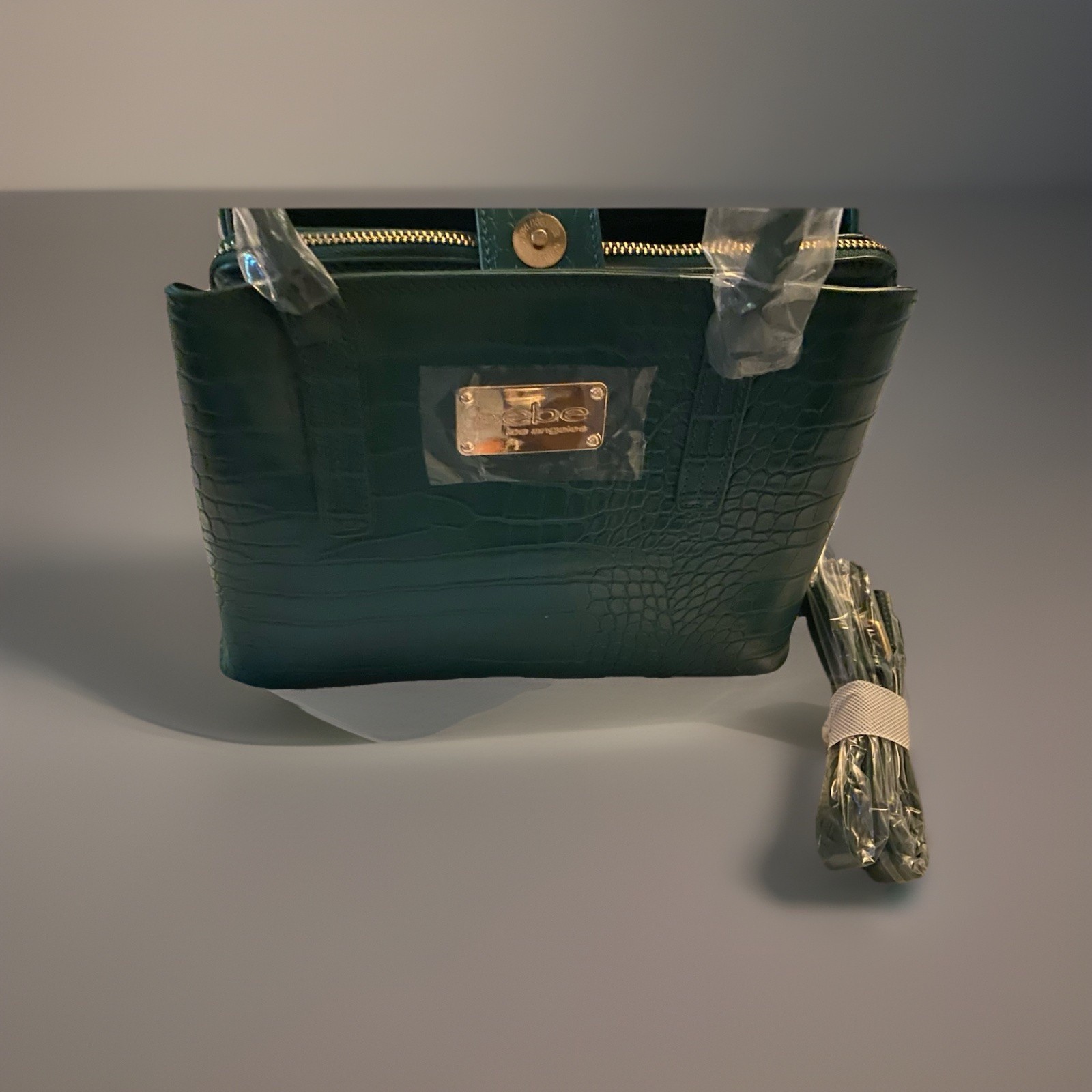 NWT Bebe Green Croco Satchel Top Handle Zip & Magnetic Detachable Strap