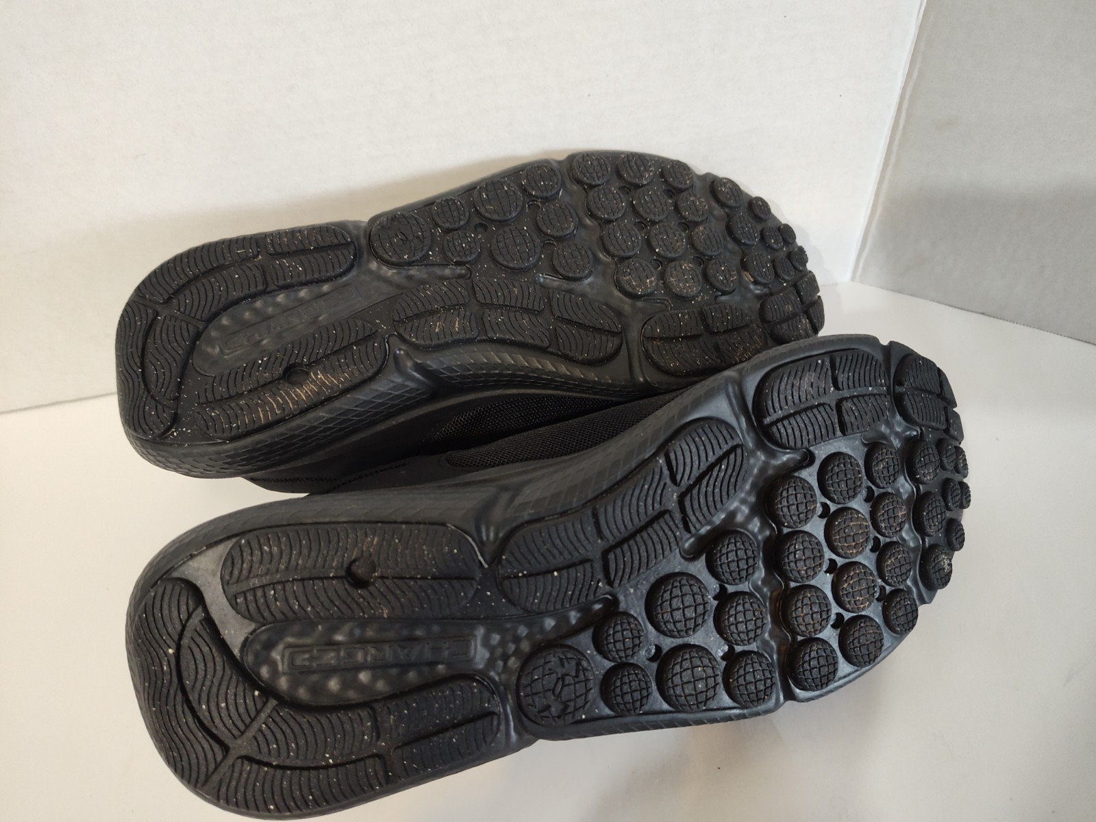 Under Armour Men Charged Assert 10 Running Shoe 3026175-004 Black Size 9
