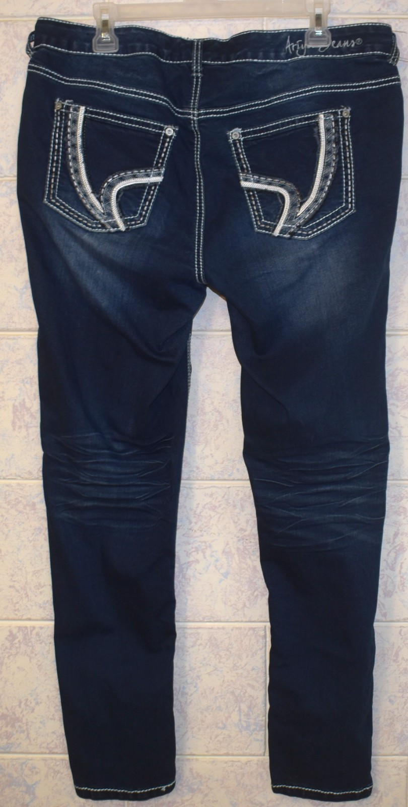 (B-C) Ariya® Stretch Denim Distressed Embroidered Low Rise Skinny Jeans- Size 14