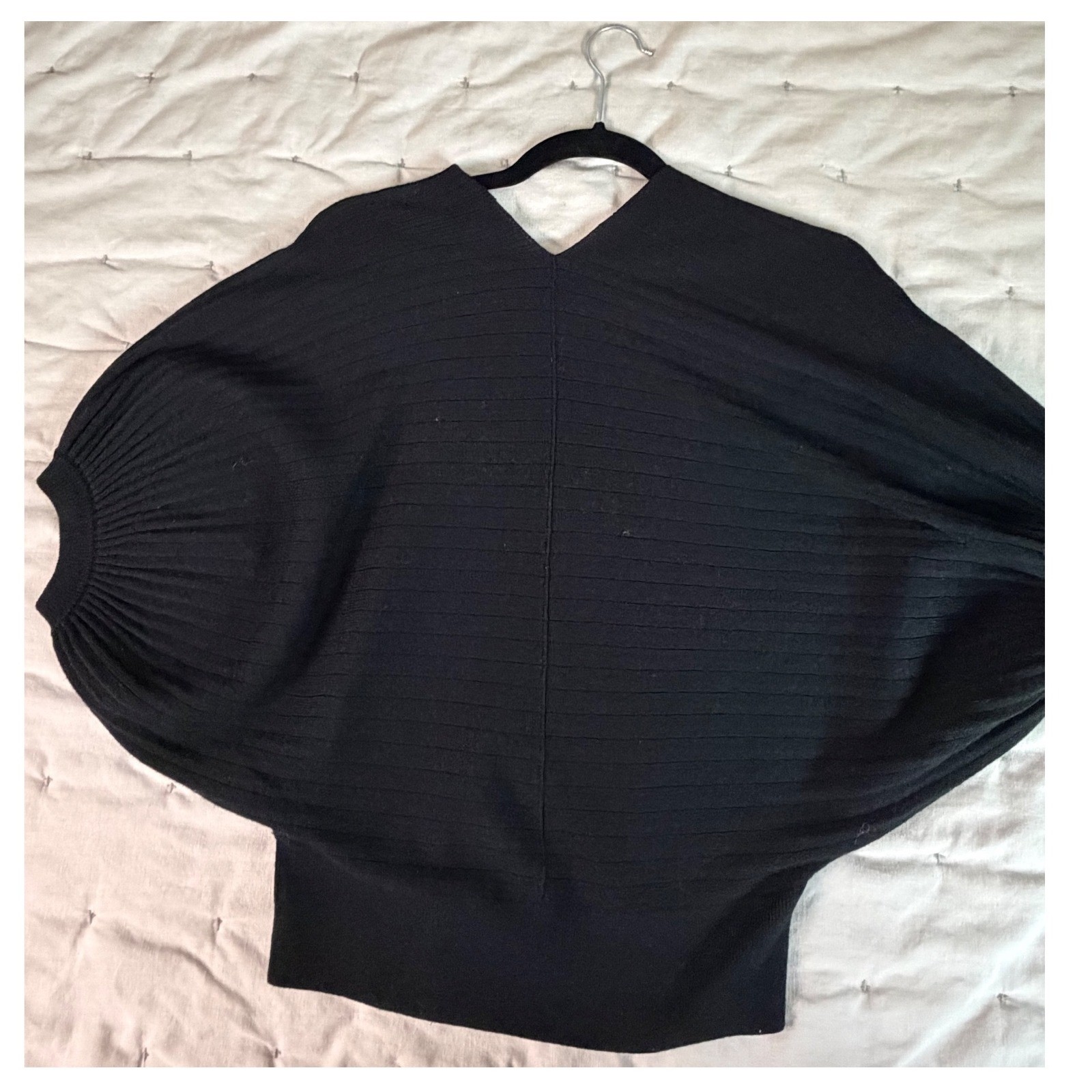 Club Monaco Wool Sweater Top Small Black Old Money Quiet Luxury Minimal Classic