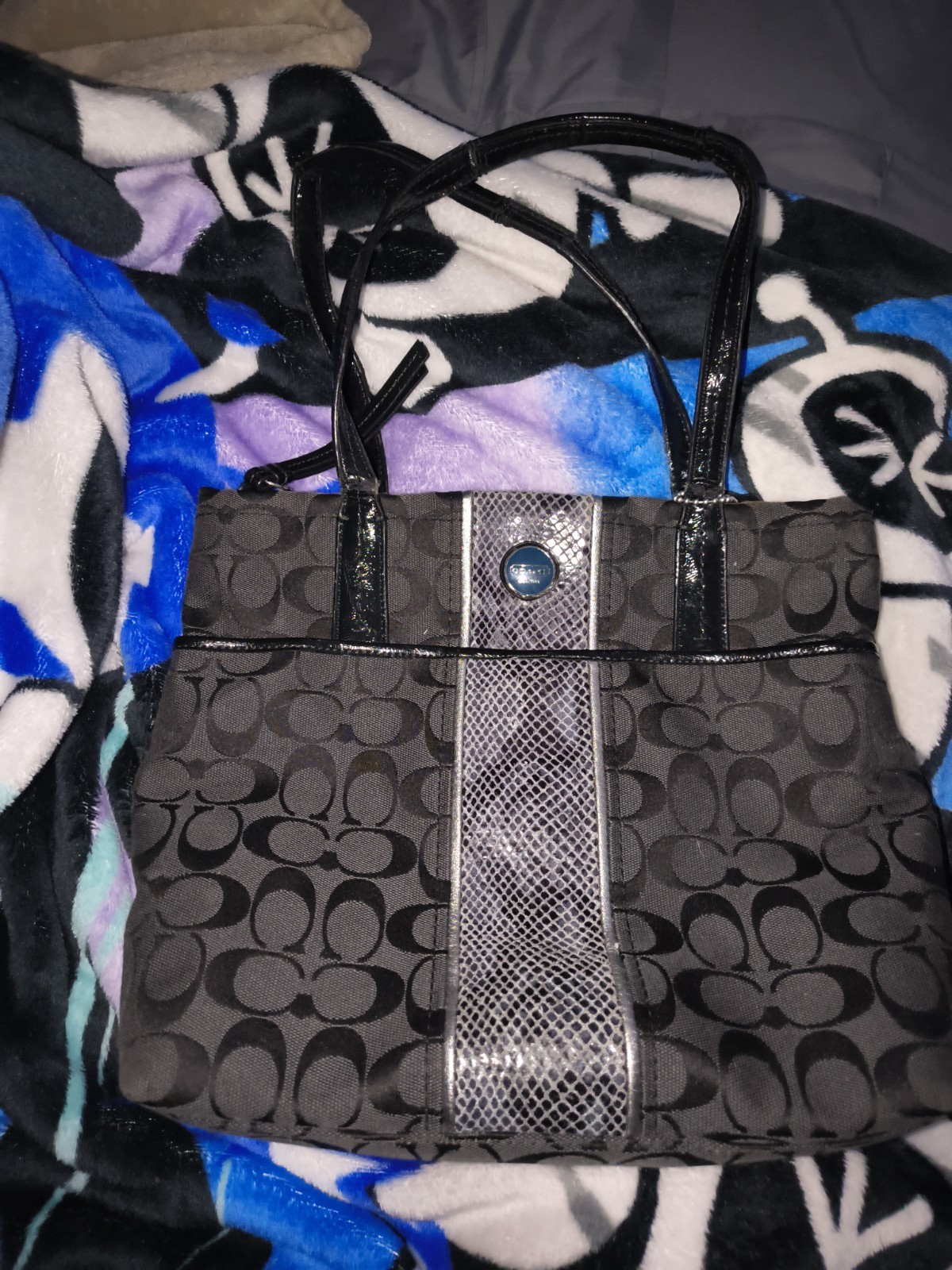 Coach Signature Logo Tote Bag Black Gray Top Zip, Lined, Inner Pockets, Charm