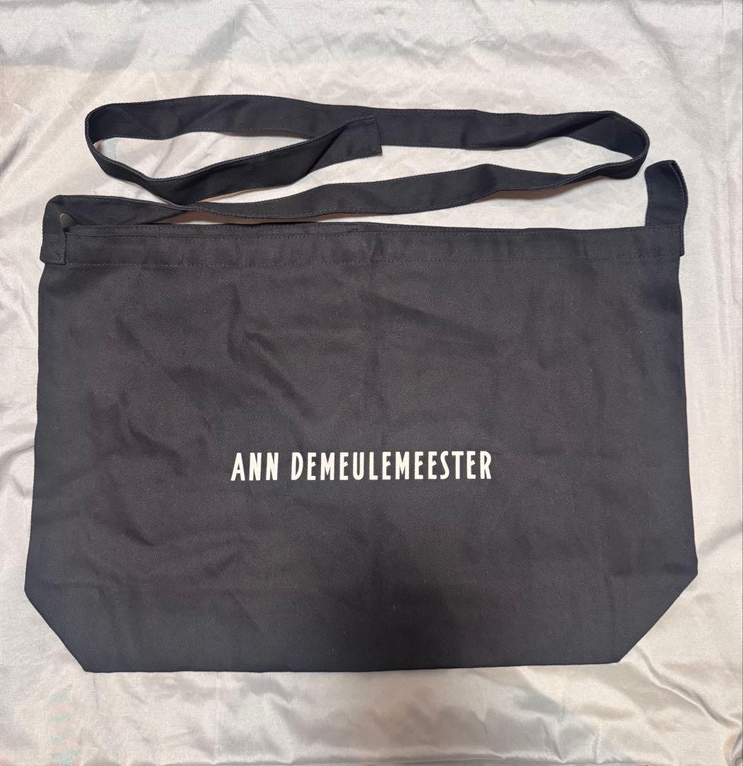 ANN DEMEULEMEESTER Black Canvas Shoulder Bag L Minimal Design