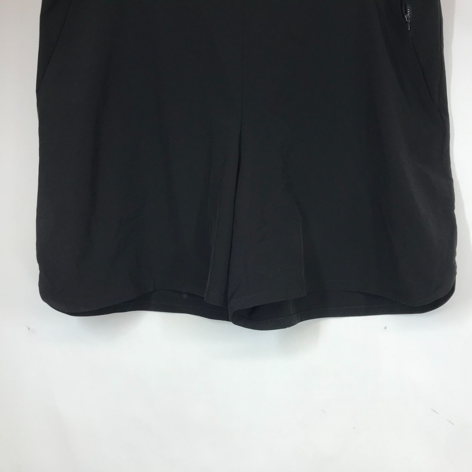 CHICO’S ZENERGY – WOMEN’S 3.5 / 18 – BLACK UPF NEEMA 7 IN BEACH SHORTS