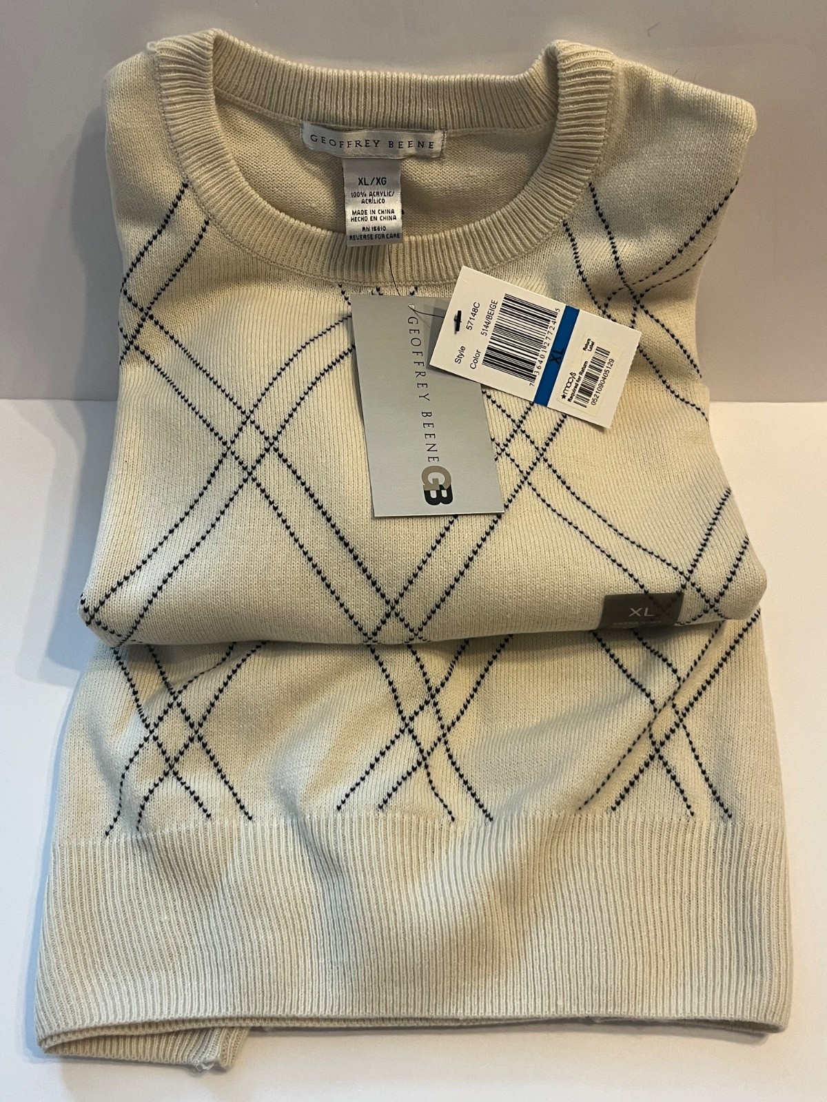 Brand New Geoffrey Beene XL Sweater Cream Diamond Stitching
