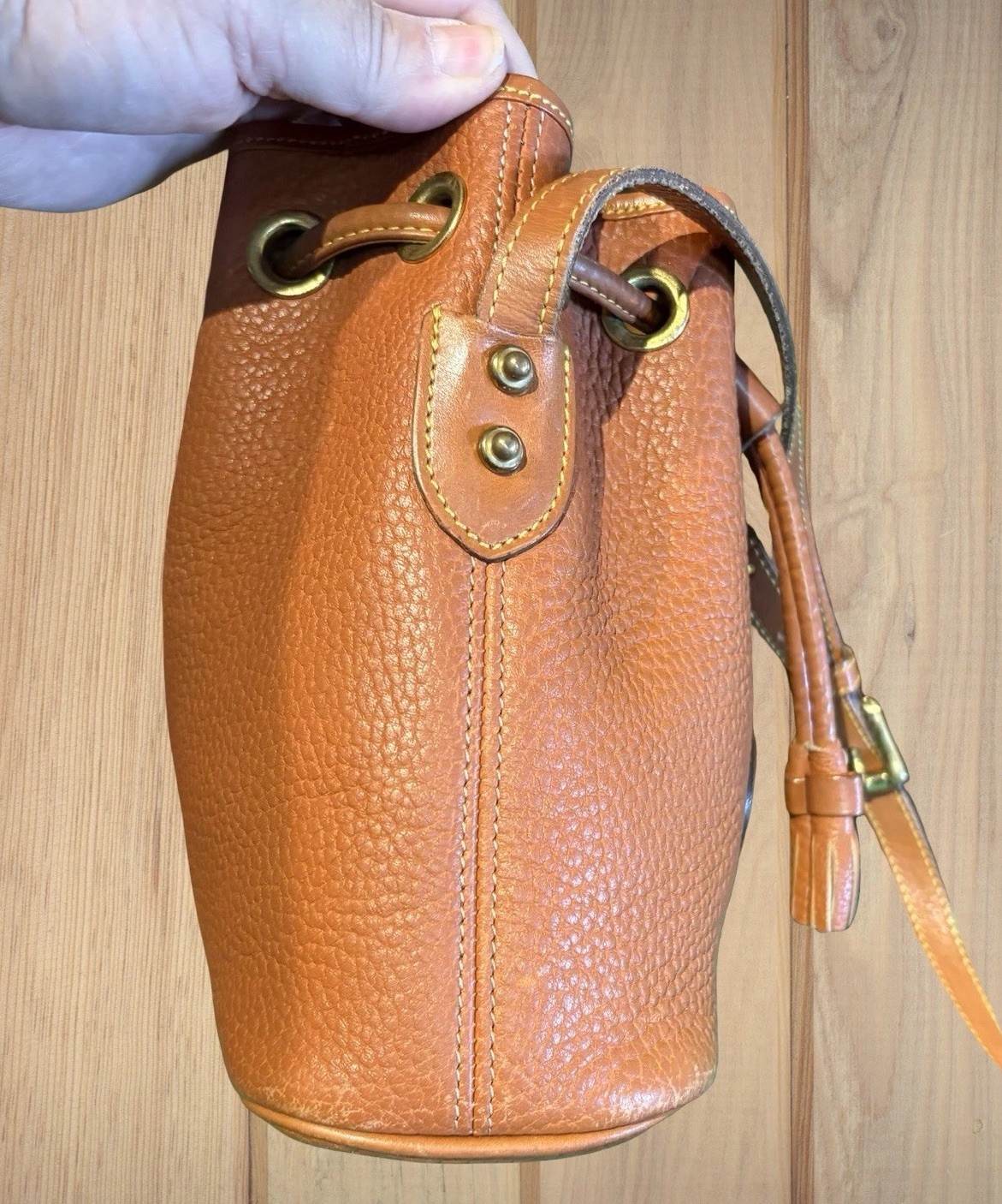 Dooney Bourke Brown Vintage R134 Mini Bucket Drawstring Shoulder Bag Leather