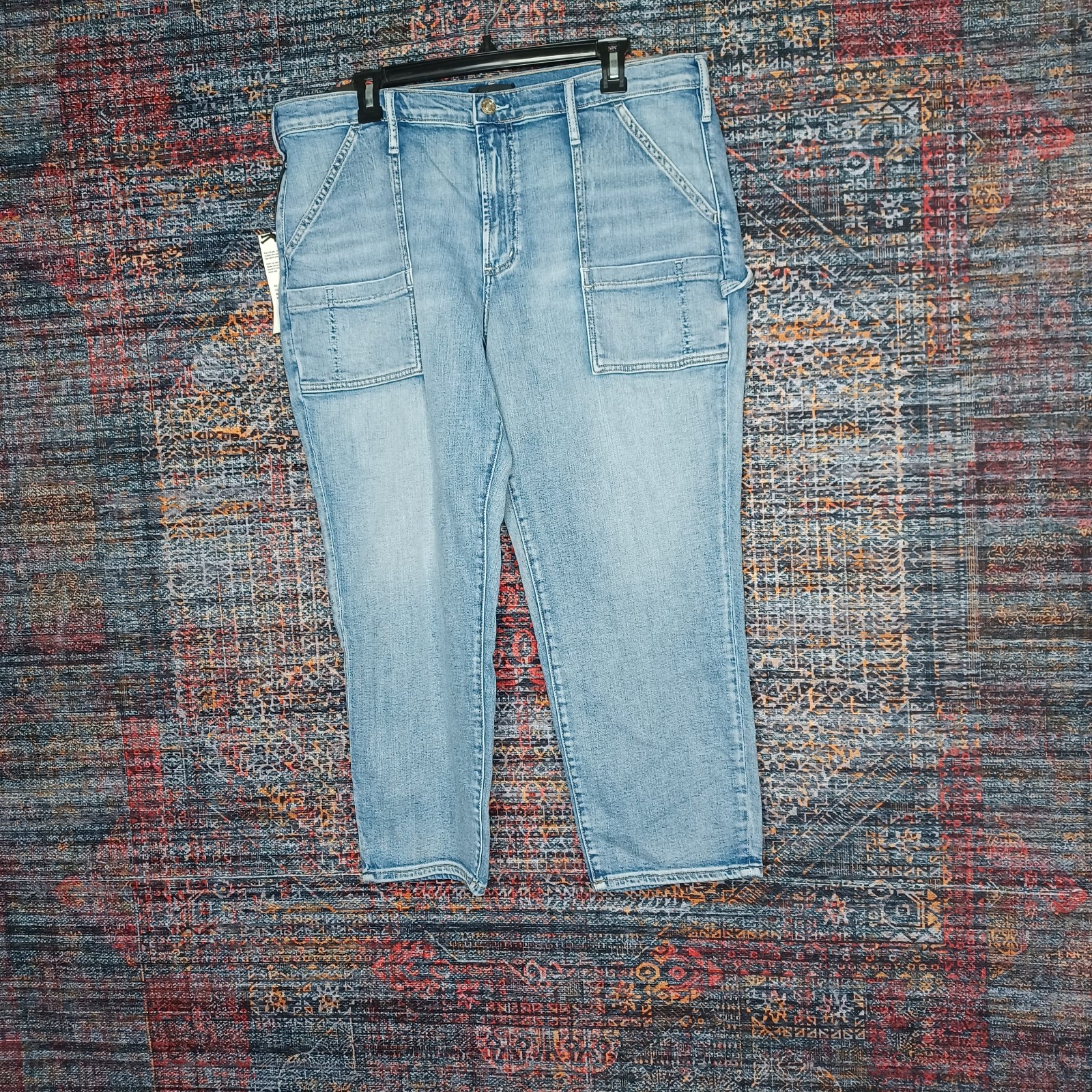 Silver Jeans womens light wash ankle slim mid rise In the Loop 18 NWT