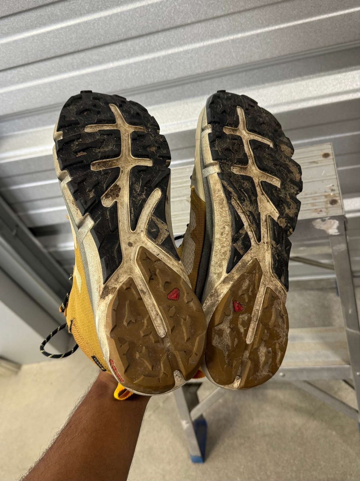 Salomon Predict Hike Mid Gore-Tex Hiking Trail Shoes – Size 9US