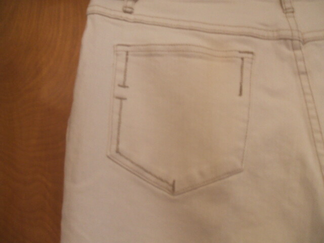 J Jill Eggshell Authentic Fit Sits Below Waist Pants Jeans Sz 10 NWT $79 Wide