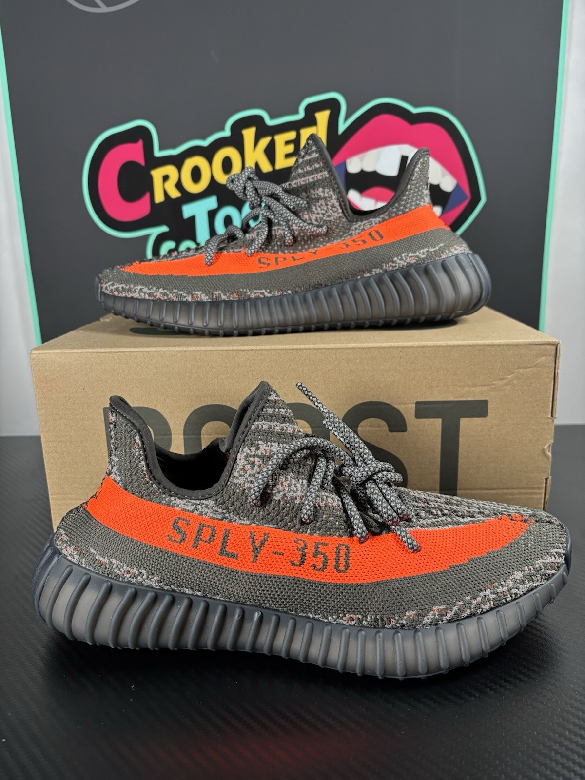 Adidas Yeezy Boost 350 V2 Carbon Beluga HQ7045 Size 8