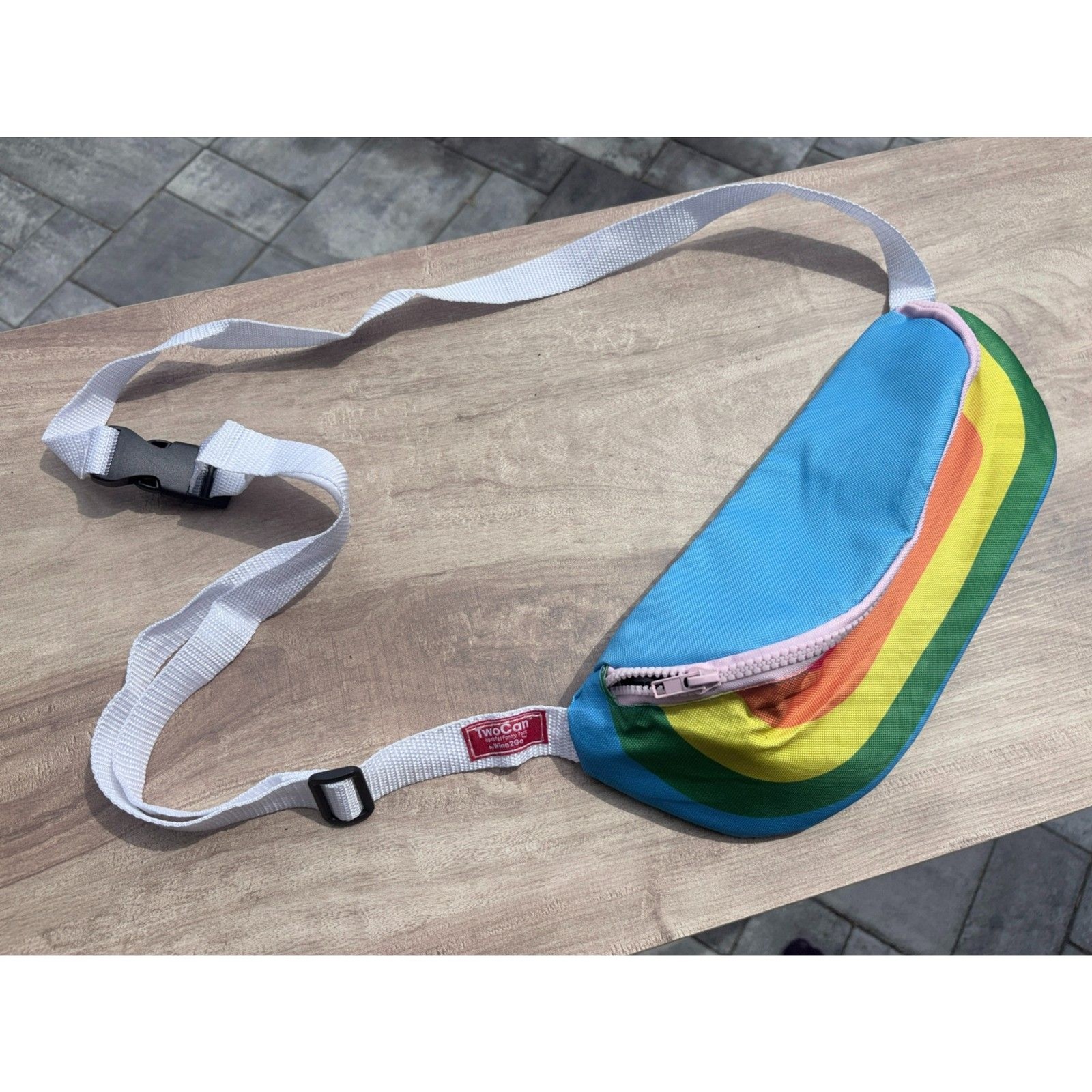 NWOT TwoCan Rainbow Pride Insulated Fanny Pack by Wine2Go