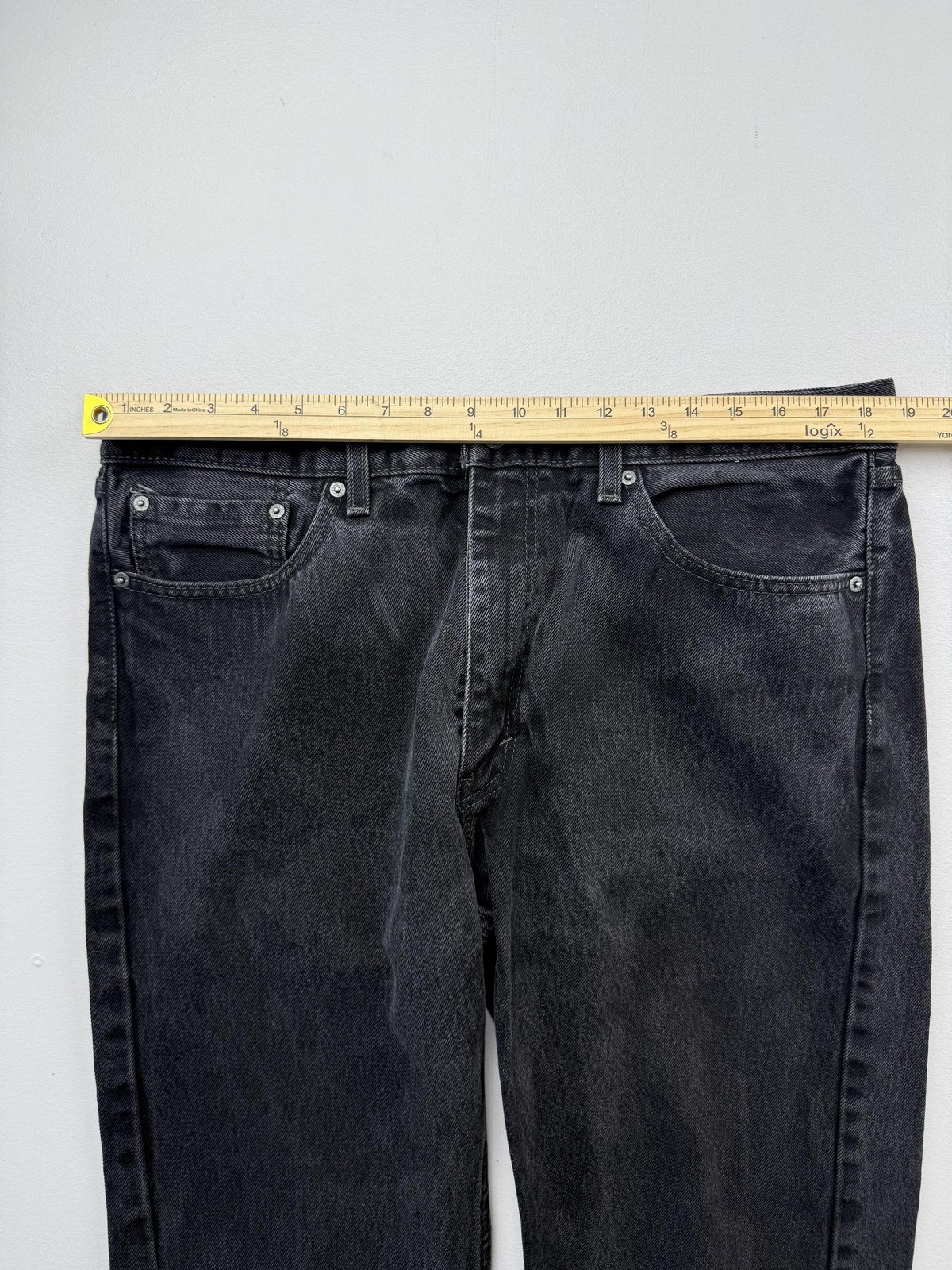 Levis 505 Jeans Mens 38×30 Gray Charcoal Wash Denim Regular Straight Leg Casual