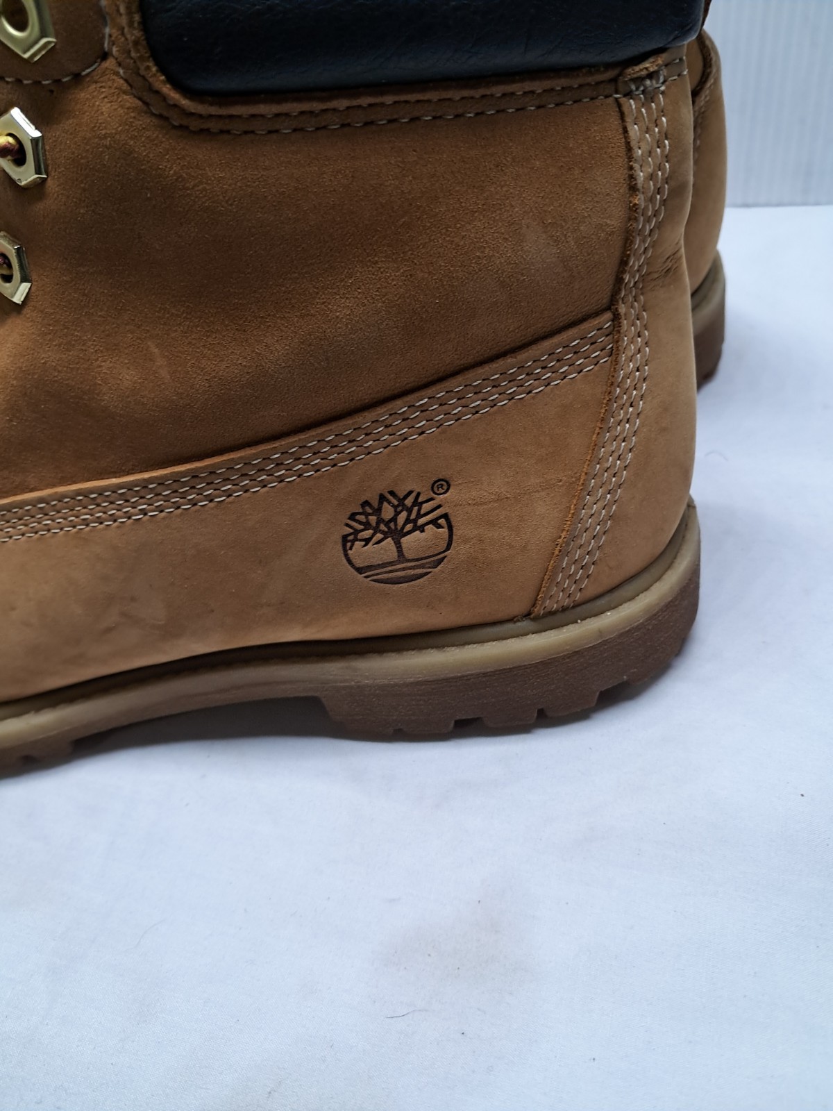 Timberland Waterville Nubuck Wheat Boots Double Collar Women’s Size 10 m