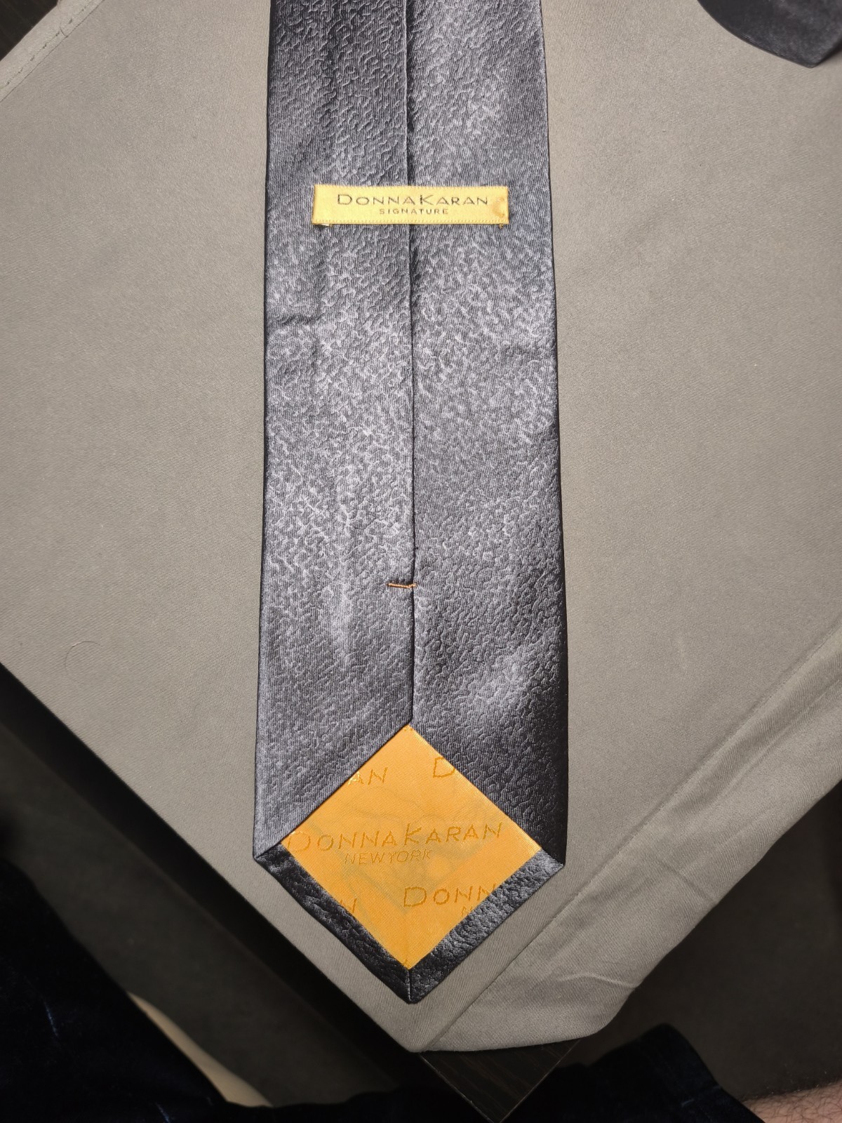 Women’s Karan NY – Solid Color Grey Silk Leather Effect Tie Made In USA