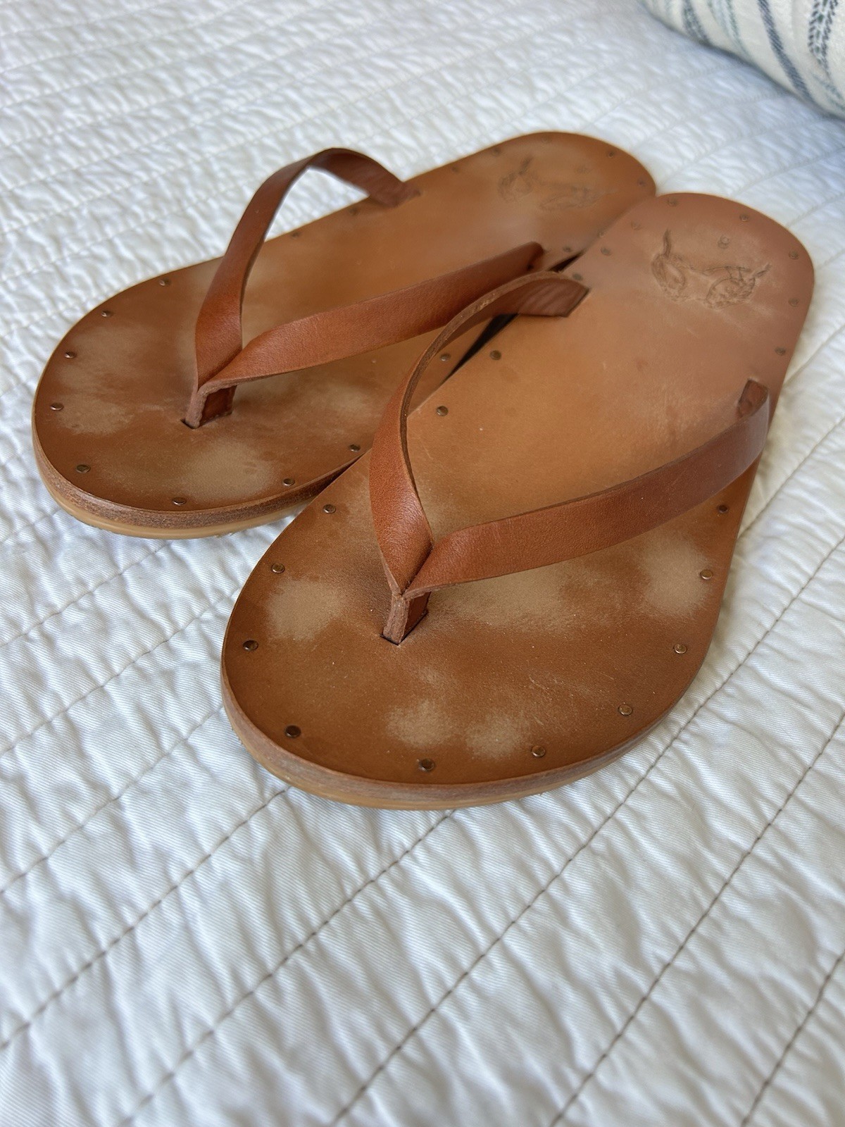Beek Leather Sandals Flip Flops Thongs Size 8 Brown Tan EUC
