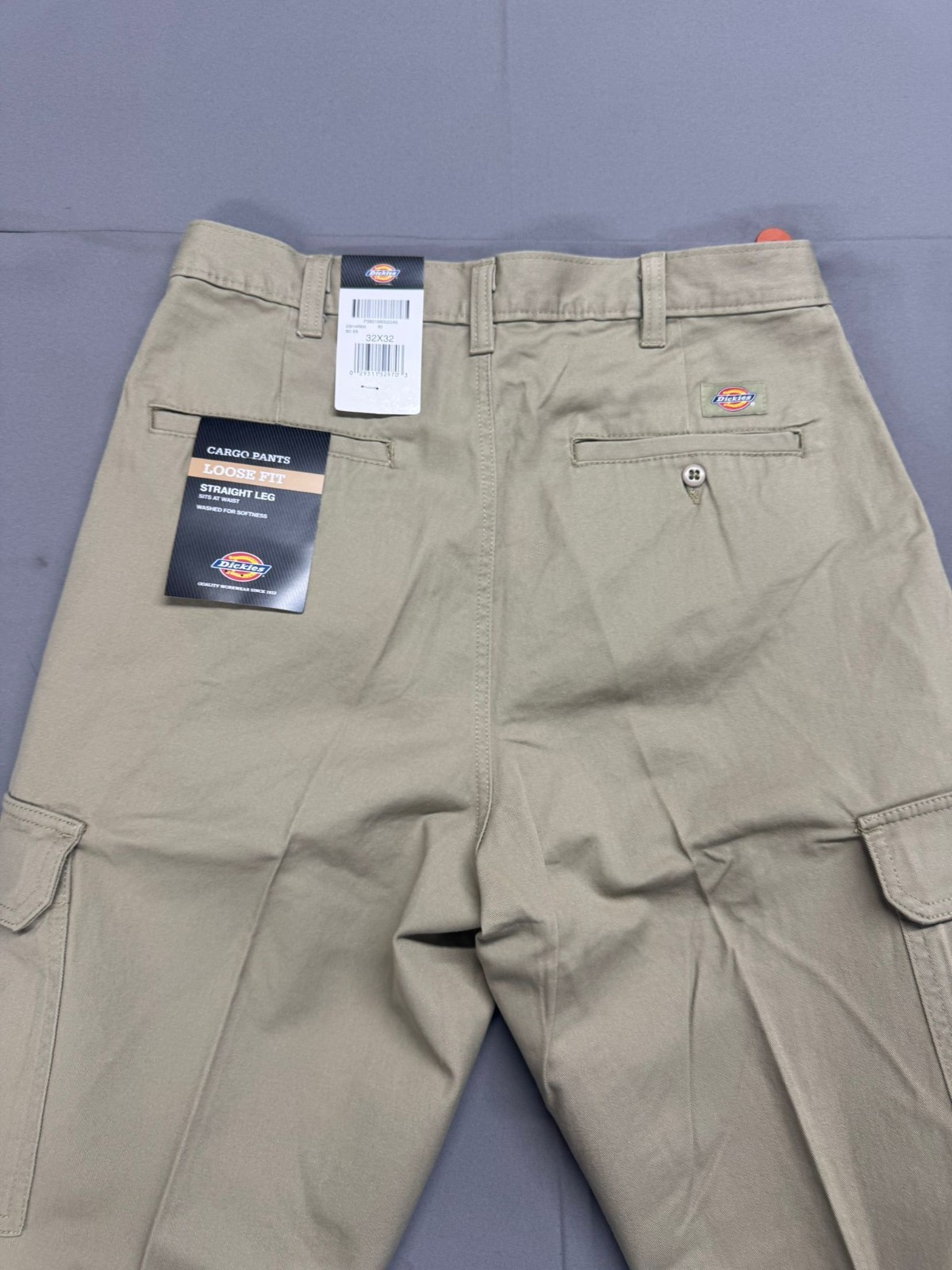 Dickies Men’s Loose-fit Cargo Work Pant Style 2321, Khaki