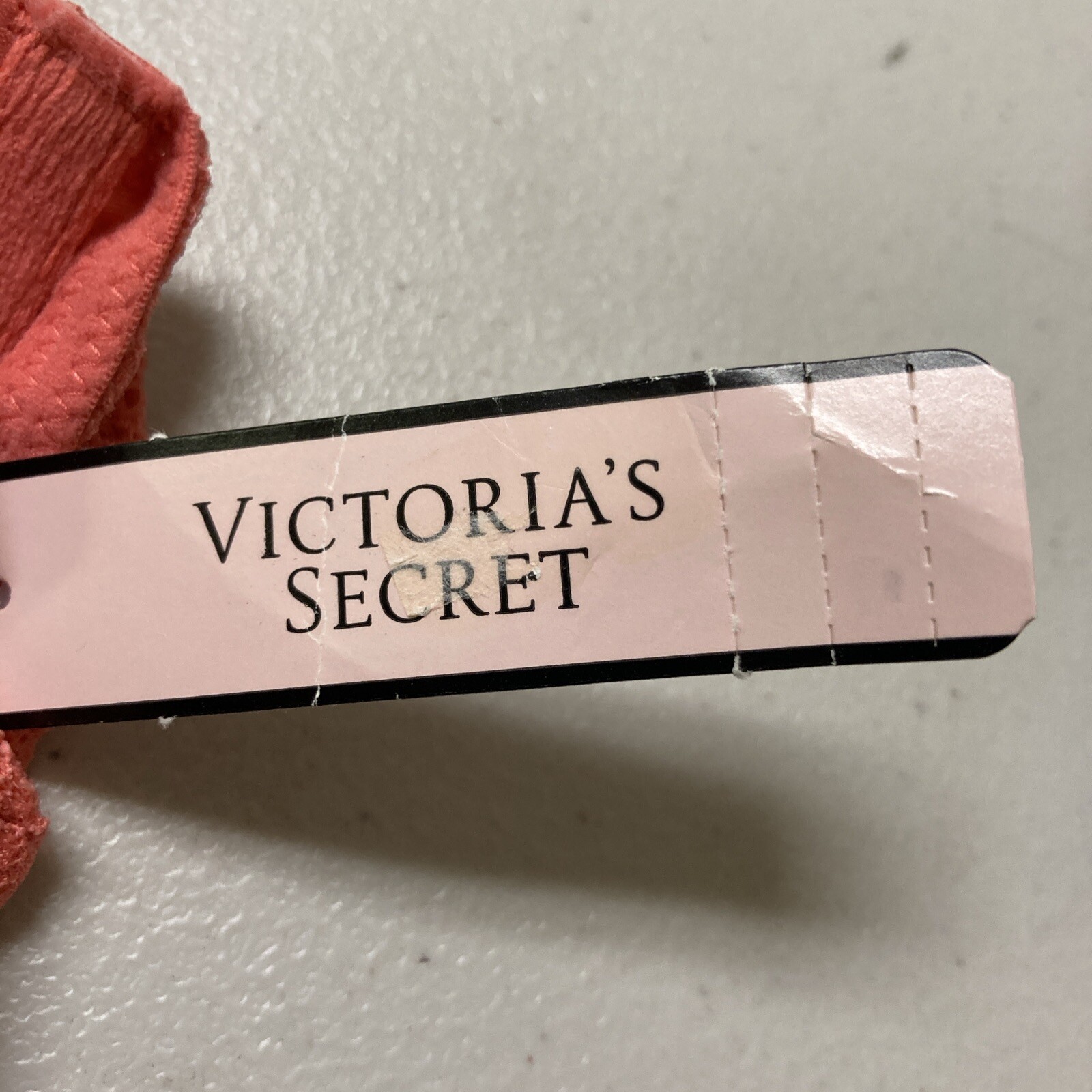NWT Victoria’s Secret Women’s Salmon Lined Demi Bra Multiway Straps, Size 32C