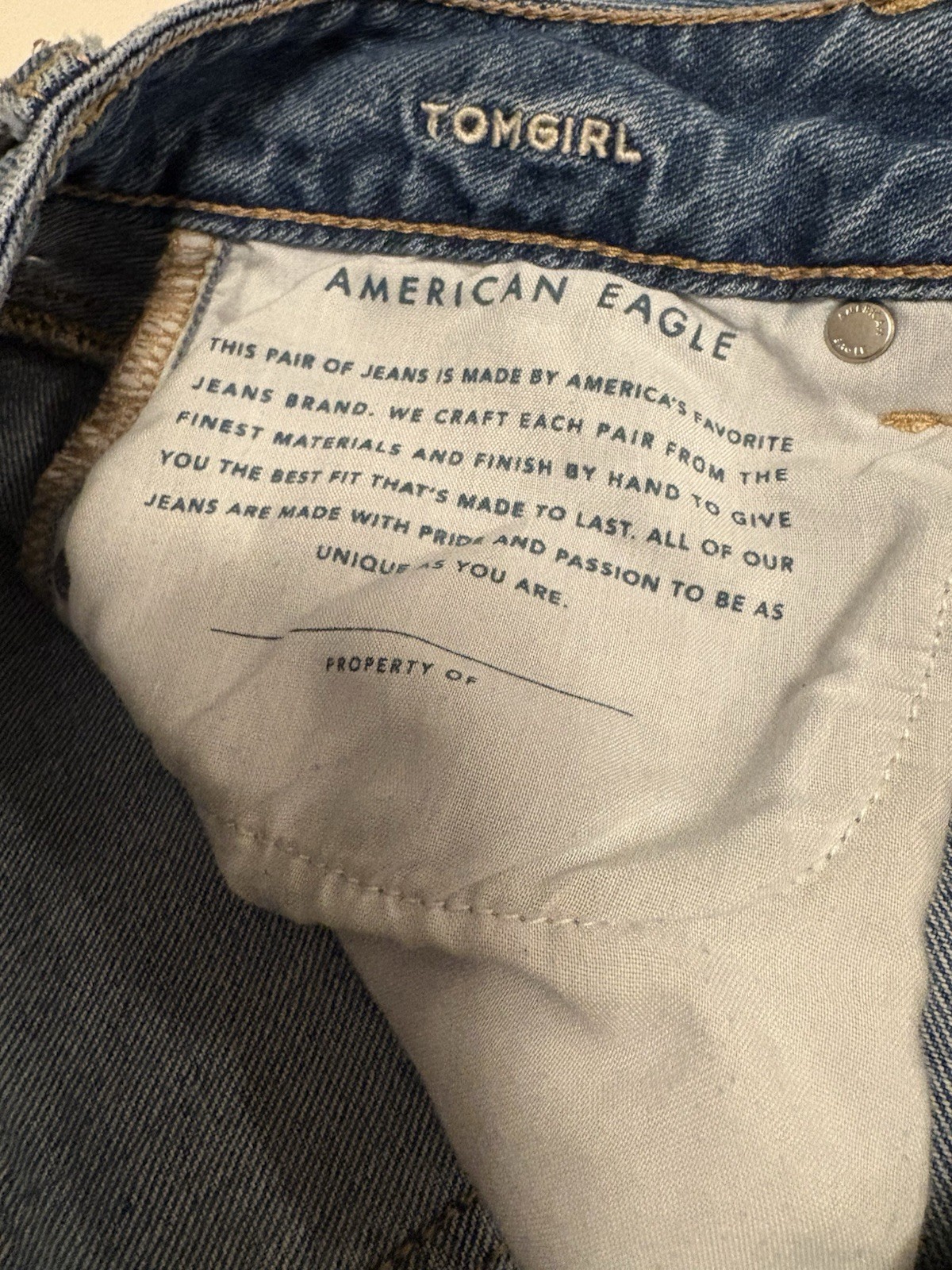 0001 – American Eagle Outfitters Distressed Skinny Jeans Blue Medium Wash Denim
