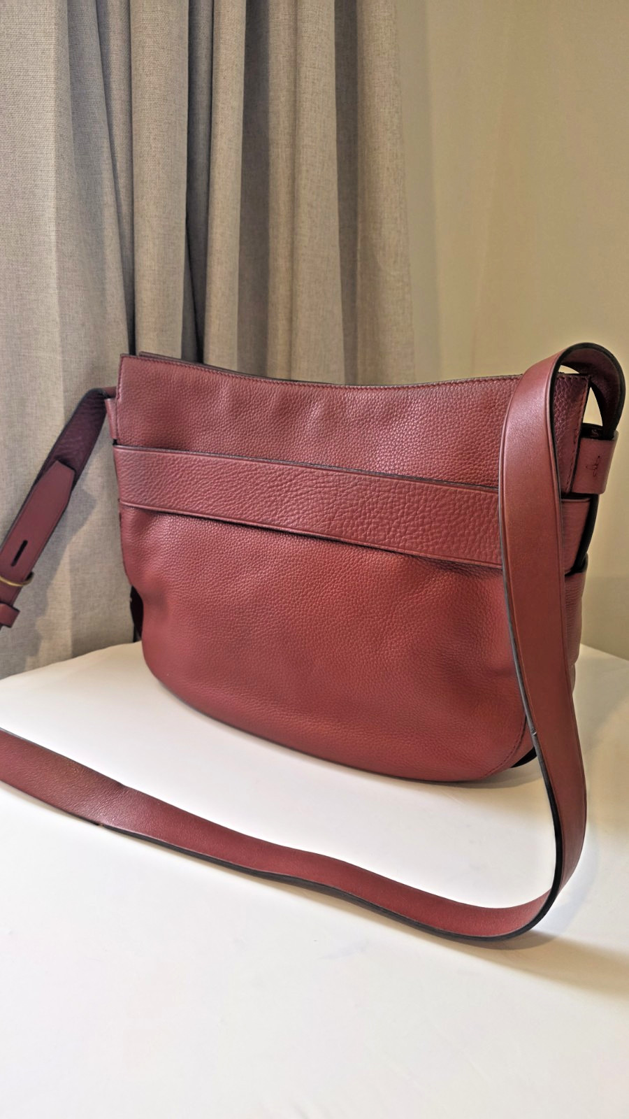 Tory Burch Large Gemini Link Belted Hobo Bag Red Pebbled Leather Gold Hardware