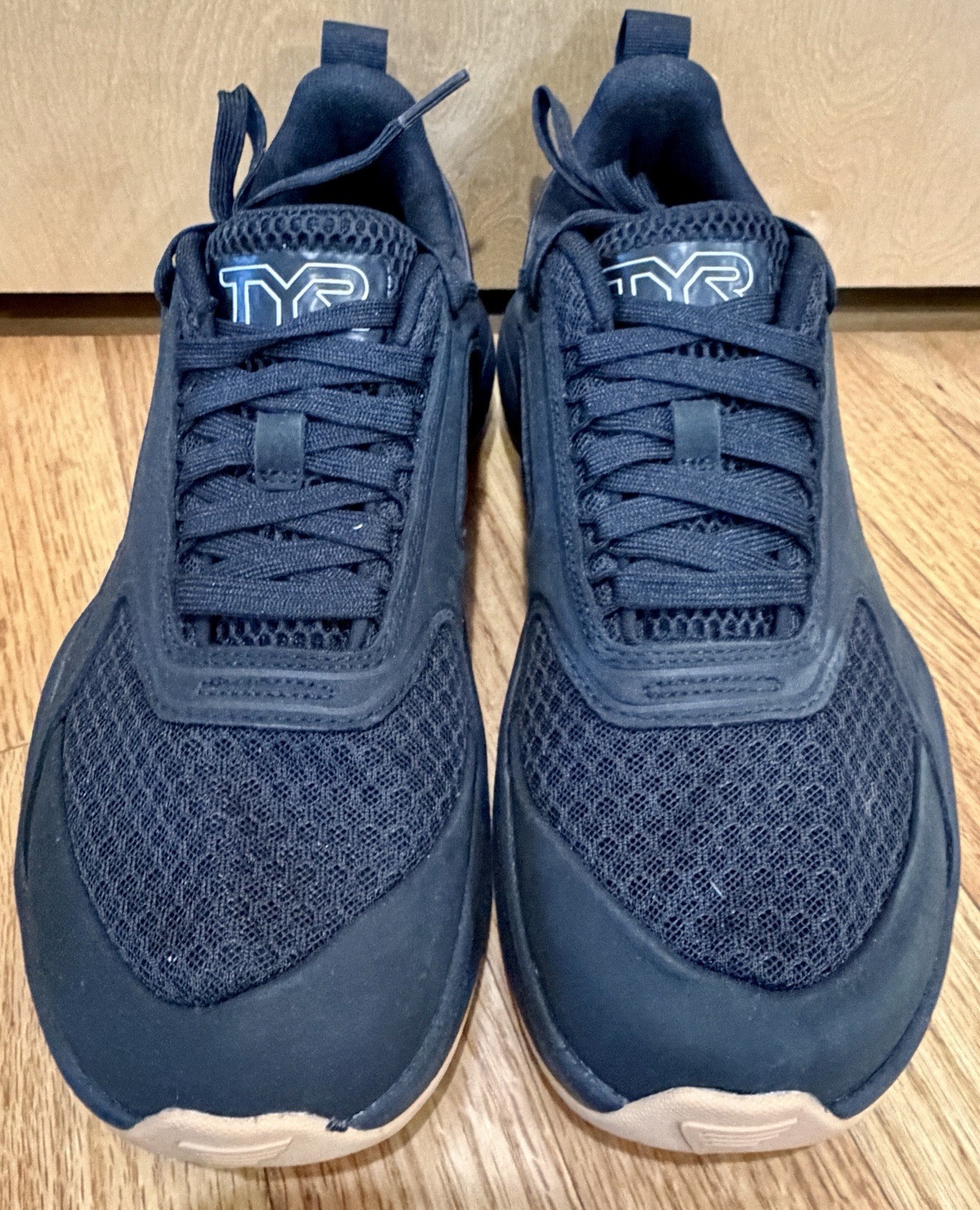 TYR CXT-FL Women’s Gym & Training Sneakers Black/Gum Low Top Lace-Up