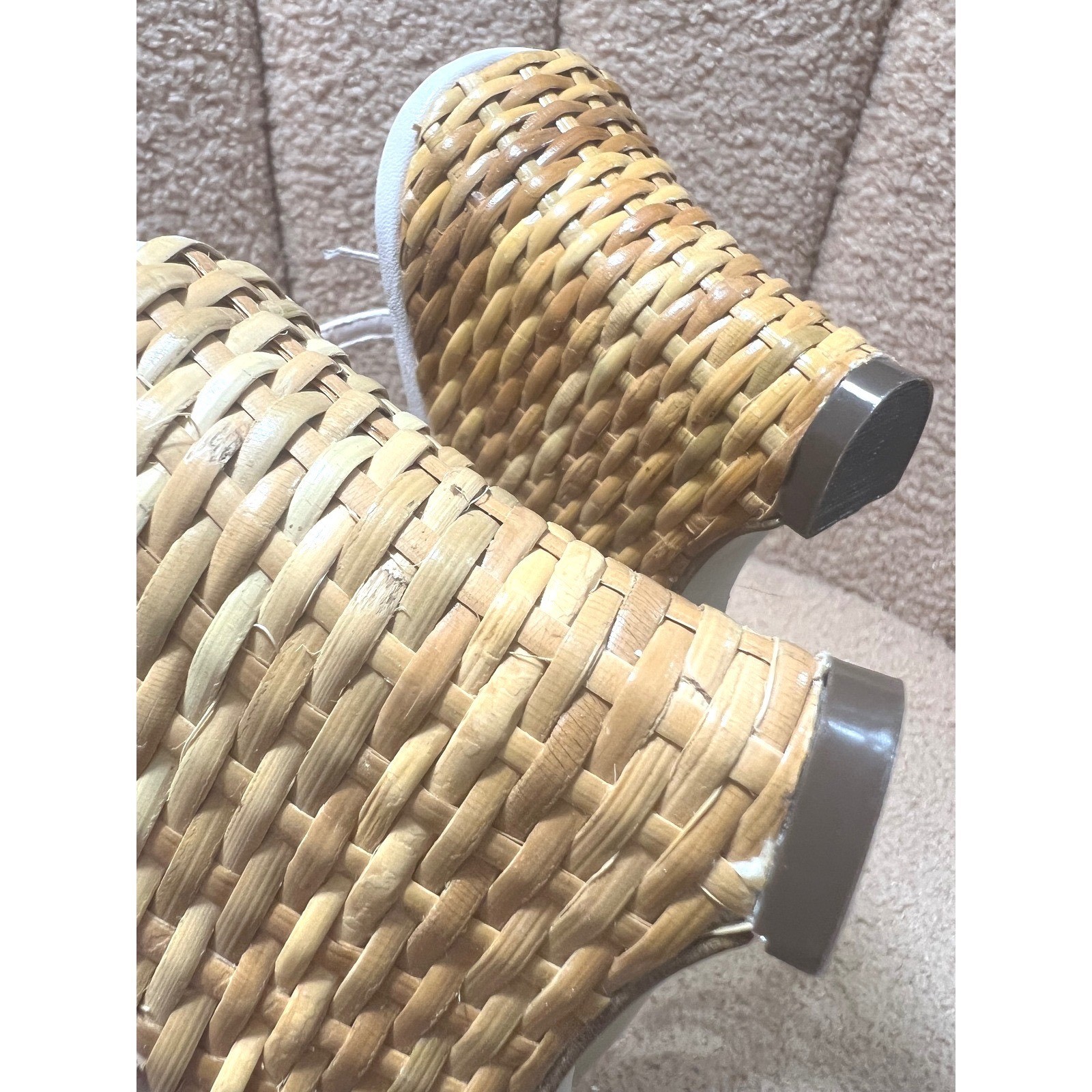 Nine West Essential Pink Leather Strappy Woven Raffia Wedge 7.5M INSOLE PEELINGS