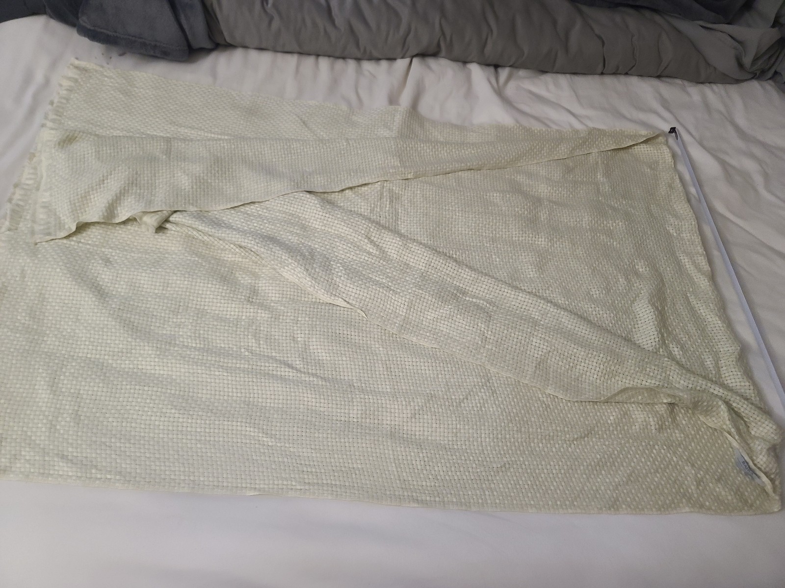 BAJRA Unknown – See Pictures Off-white/Cream 100% Viscose Scarf handmade Nepal