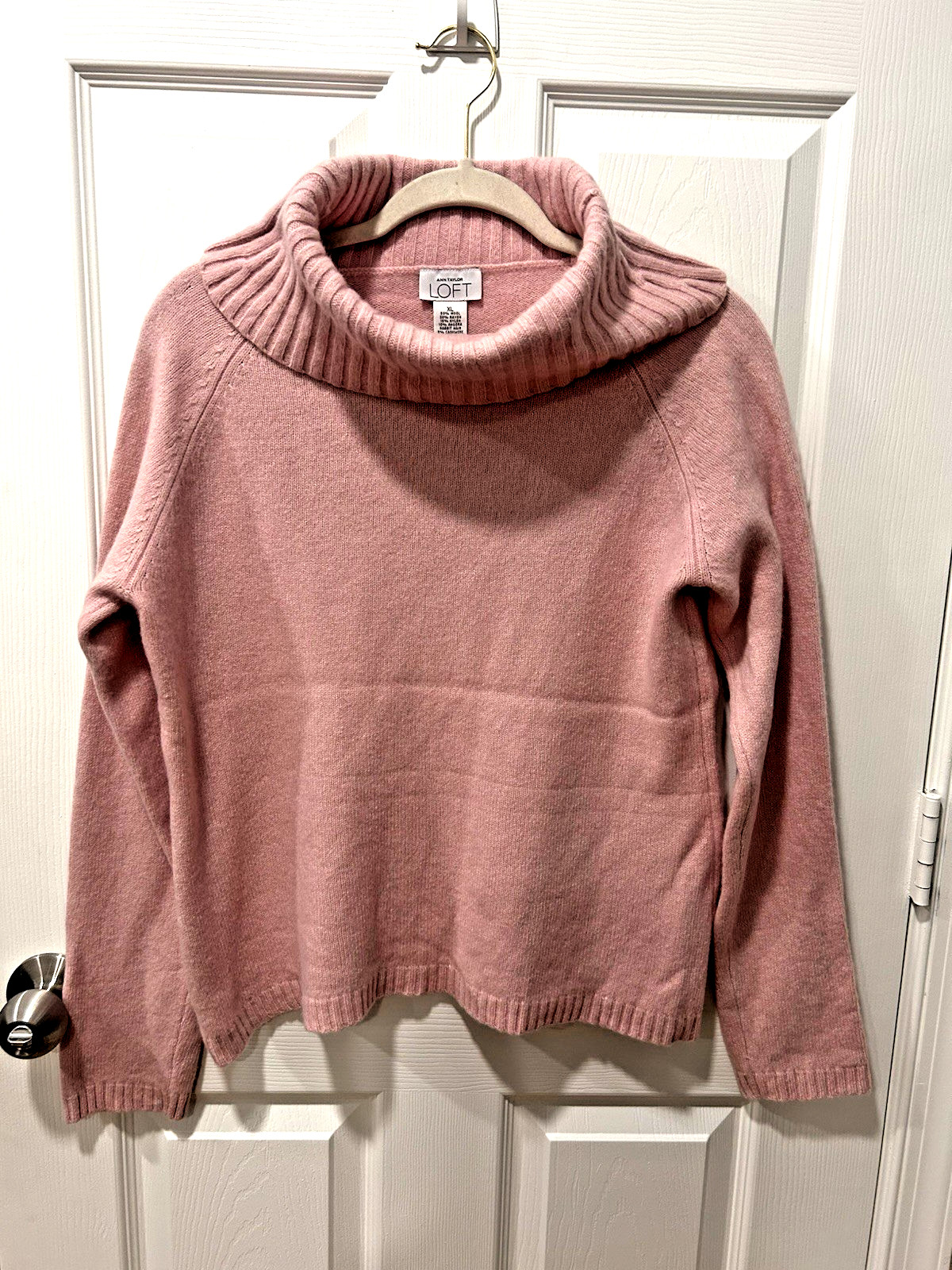 Ann Taylor LOFT Wool Angora Cashmere Blend Cowl Neck Pink Sweater XL Preppy Glam