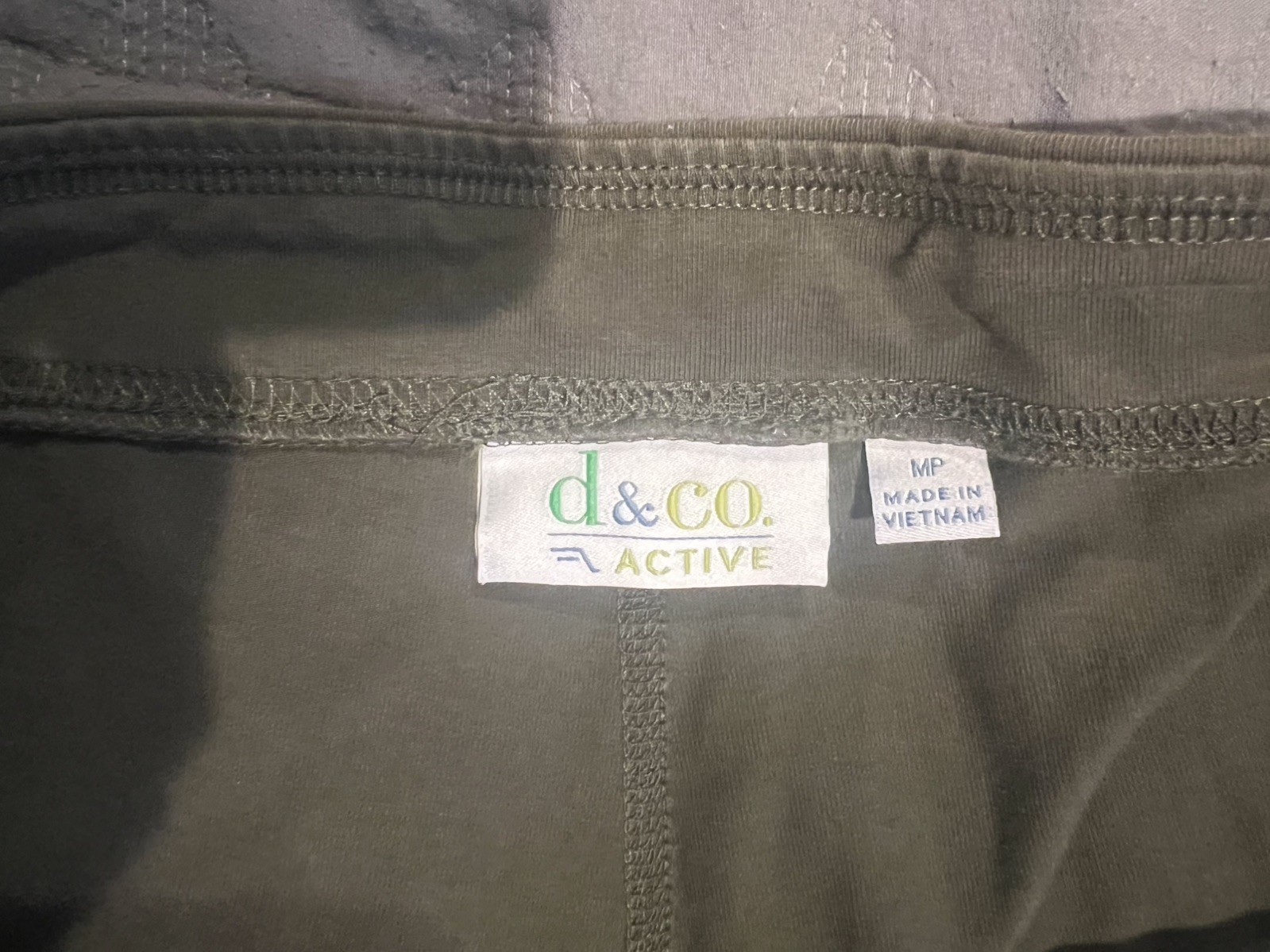 D&Co Denim & Company Active Pull On Casual Pants Stretch Green Sz. Medium Petite
