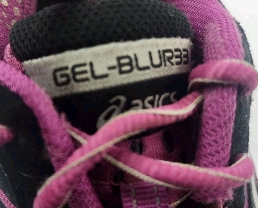 ASICS Gel-Blur33 Women’s Size 8 Black Magenta Running Shoes