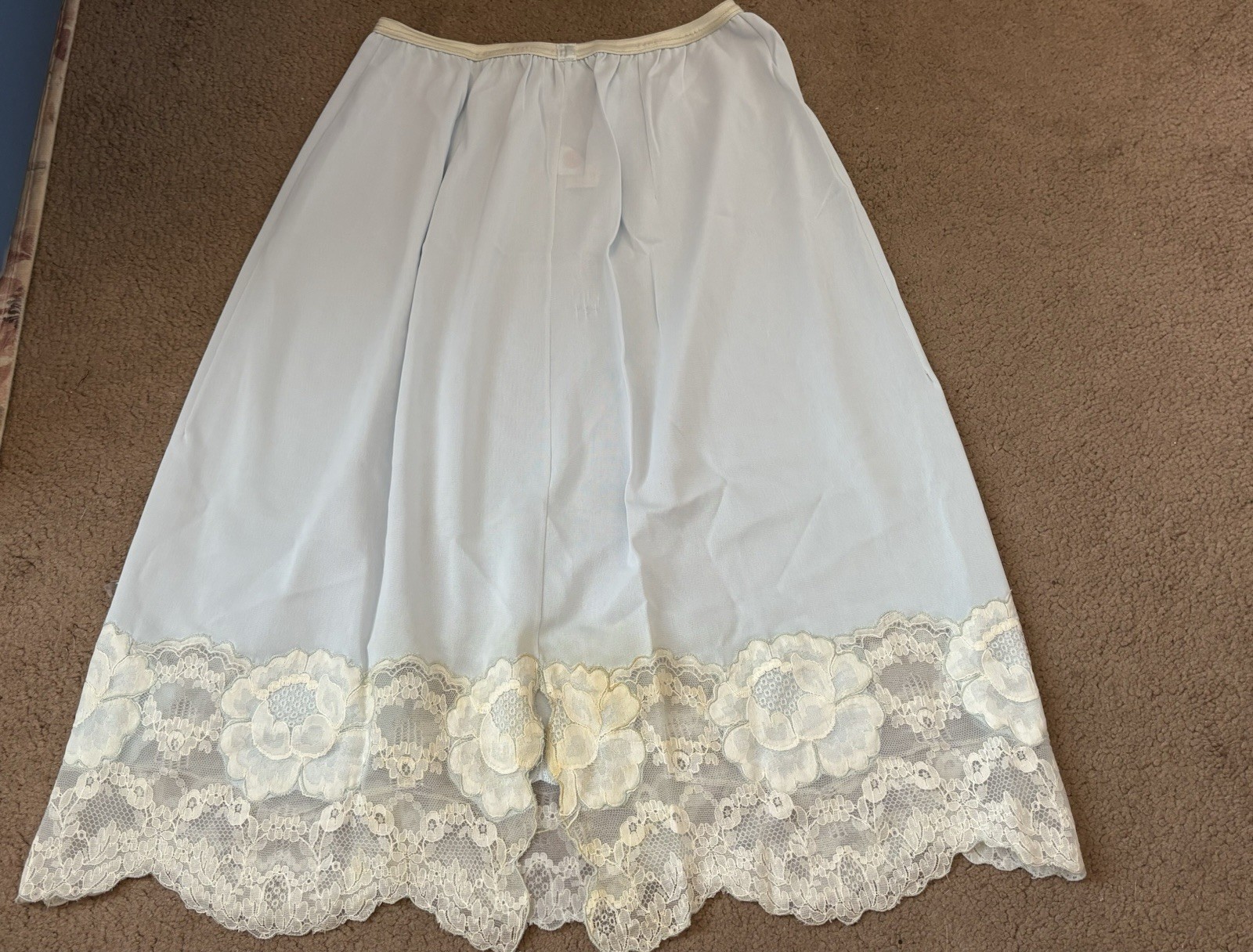 Vintage saramae lingerie 696 Light blue slip Lace Trim Slit Has Stain Sz Medium