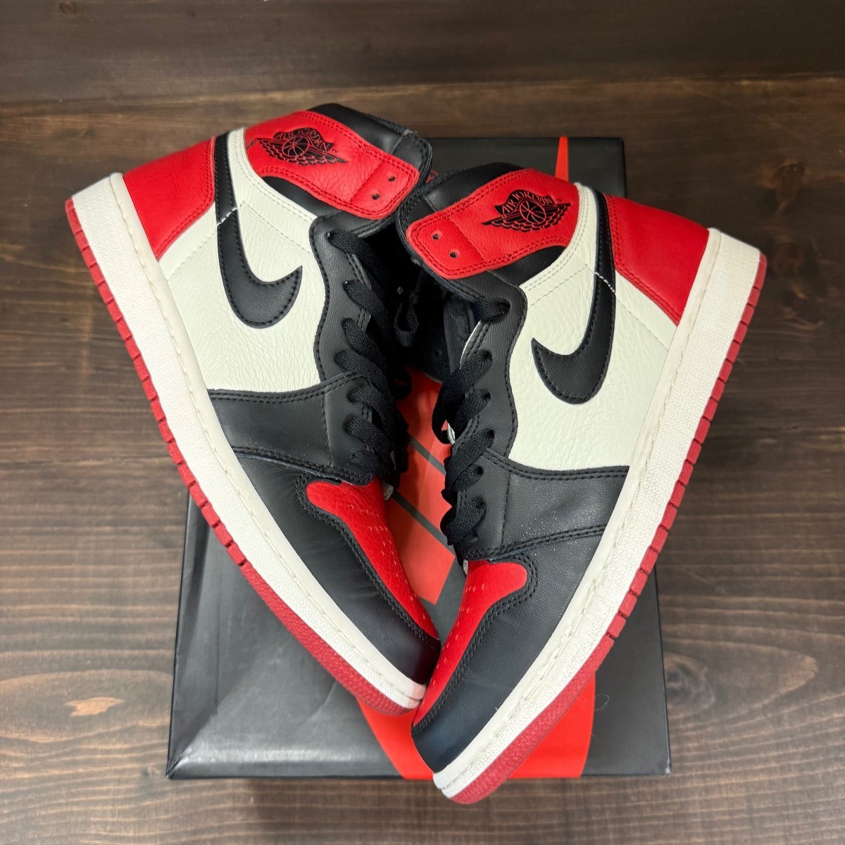 Jordan 1 Retro High Bred Toe (Pre-Owned) – 555088-610-10-PO-2 – (Mode… Size 10