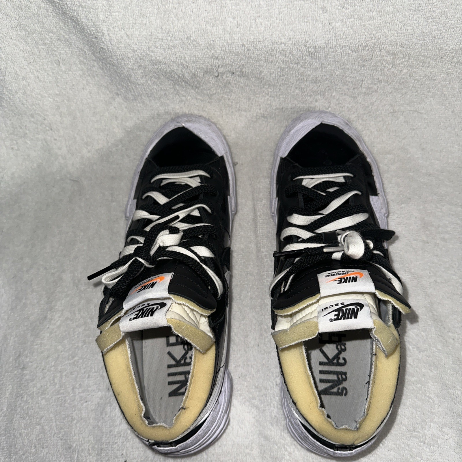 Size 10 – Nike sacai x Blazer Low Black Patent used