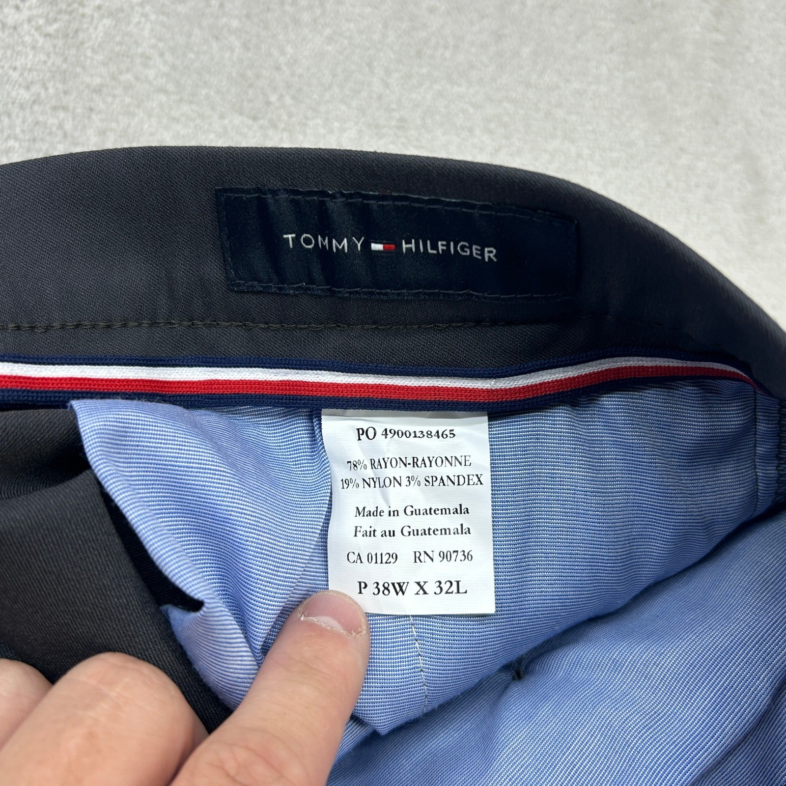 Tommy Hilfiger THFlex Tate Pants Mens 38×32 Charcoal Gray Stretch Wrinkle Resist