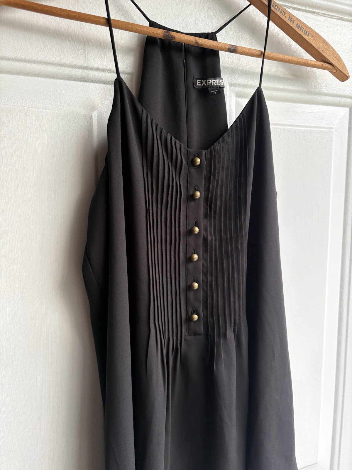 Express Women’s S Black Chiffon Flowy V-Neck Button Pleated Camisole Top