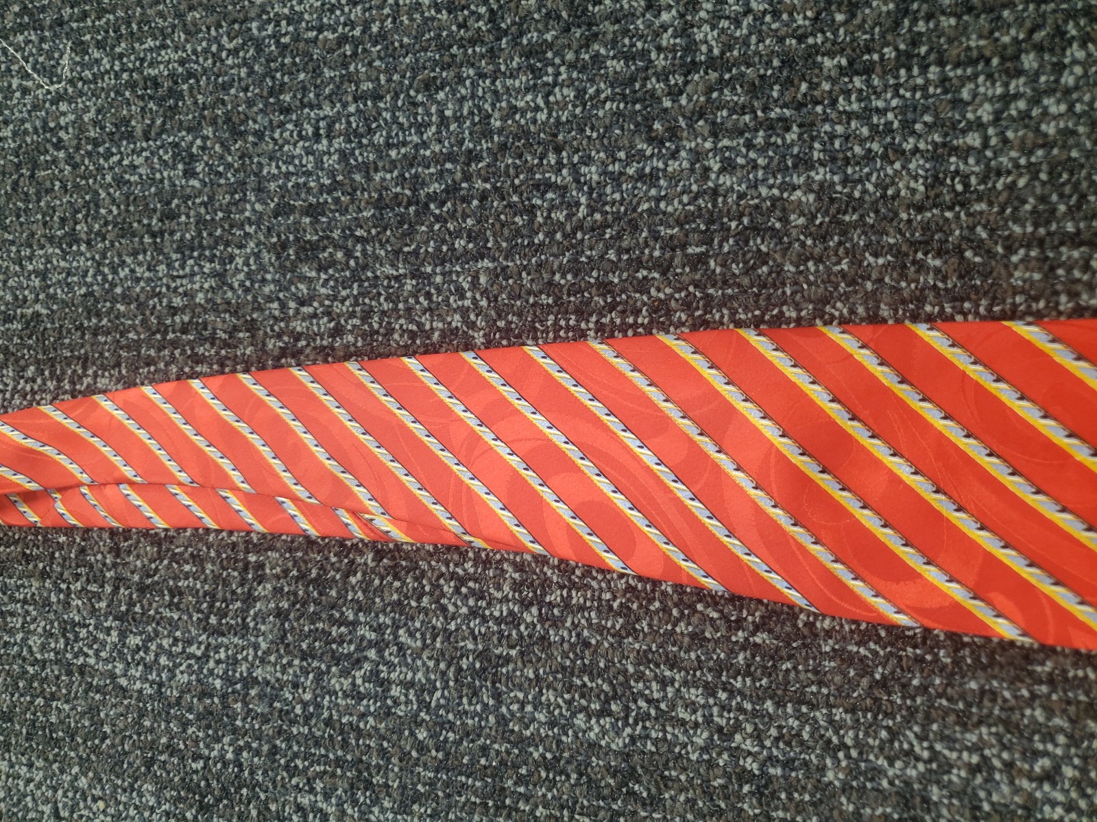 brioni tie silk red stripes diagonal red