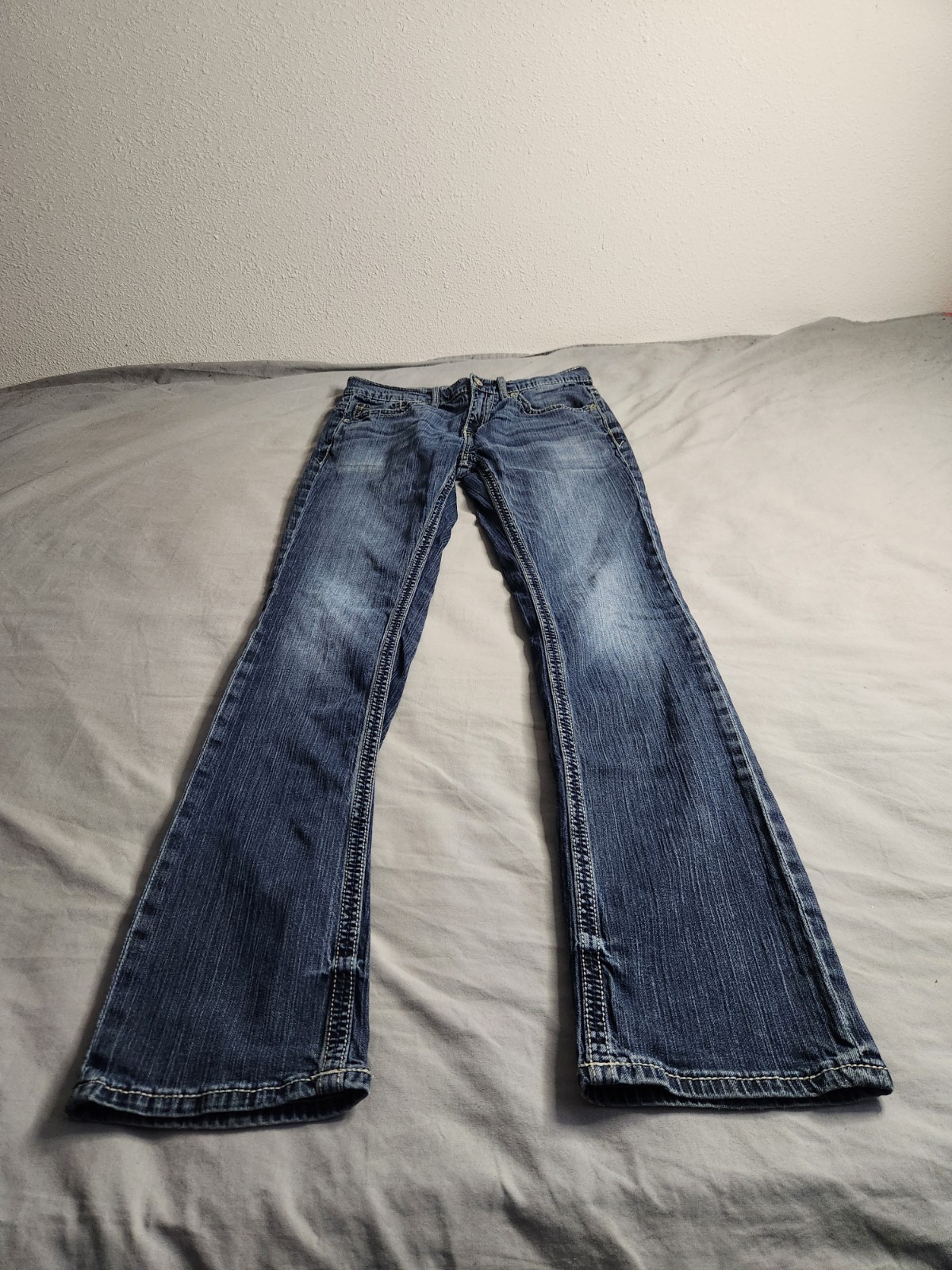 BKE Buckle Carter Bootleg Jeans Mens Size 31×34 Medium Wash Mid Rise Casual EUC