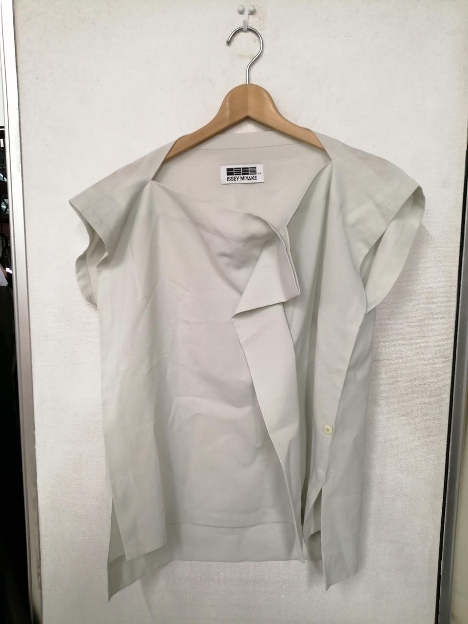 Issey Miyake IVO Deformed Top Women’s Size 2 23×27.6in T-shirt