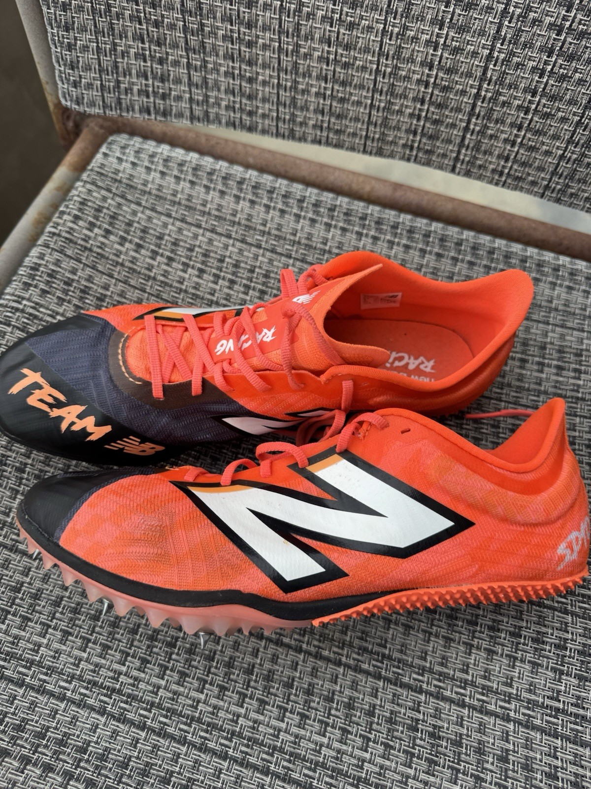 New Balance FuelCell SD100v5 – Men’s Size 8.5 Orange/Black – USD100L5 NO BOX