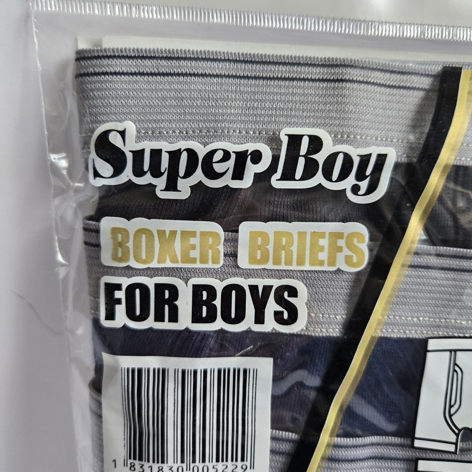NEW 3-pack Boys BOXER BRIEFS Size MEDIUM 8-10 Assorted Colors Super Boy #3366