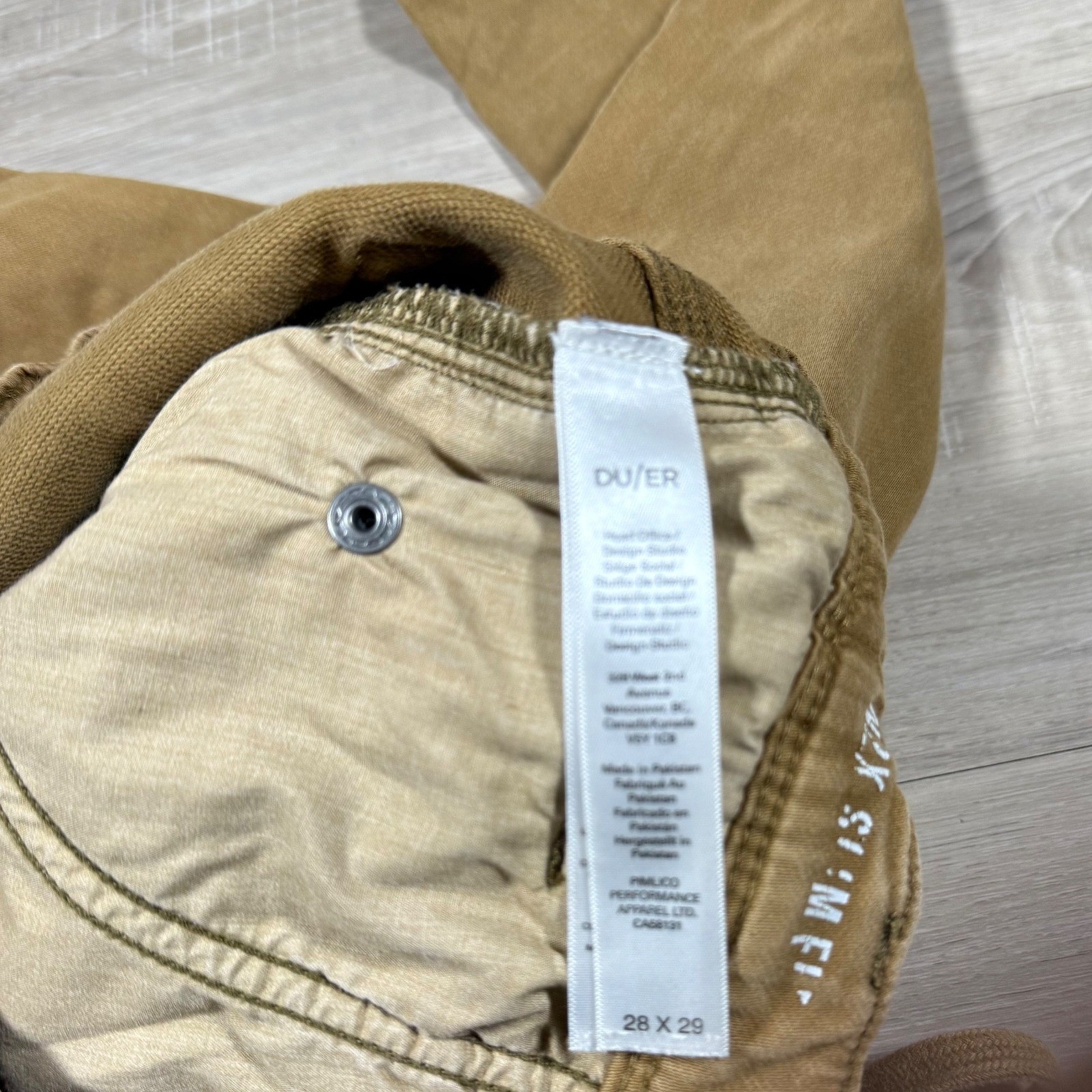 DU/ER No Sweat Jogger Pants Cargo Pockets Thick Stretch Tan Size 28×29