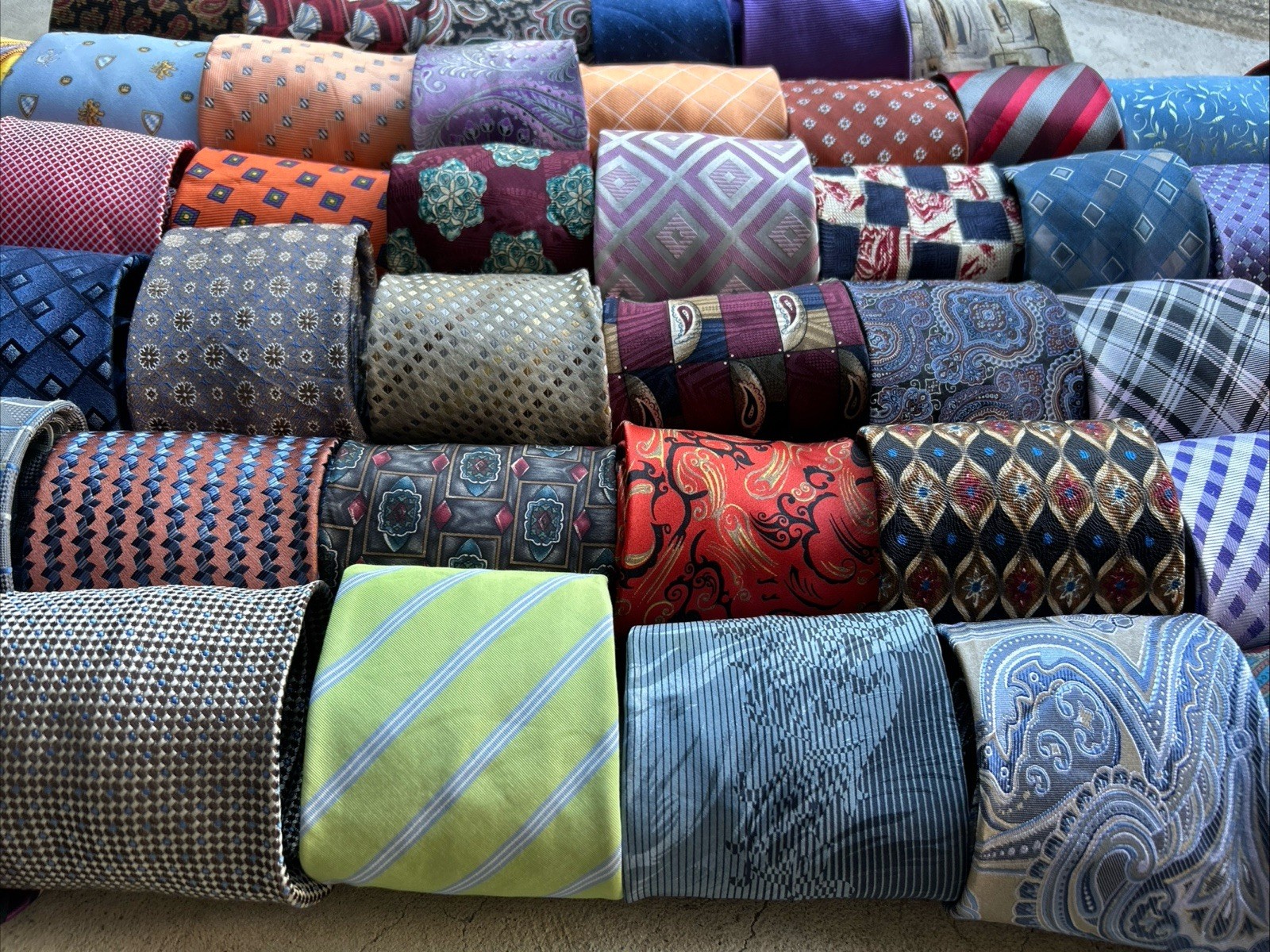 Lot of 35 All Silk Mens Neckties Quilt Patchwork Craft Repurpose Mix Patterns