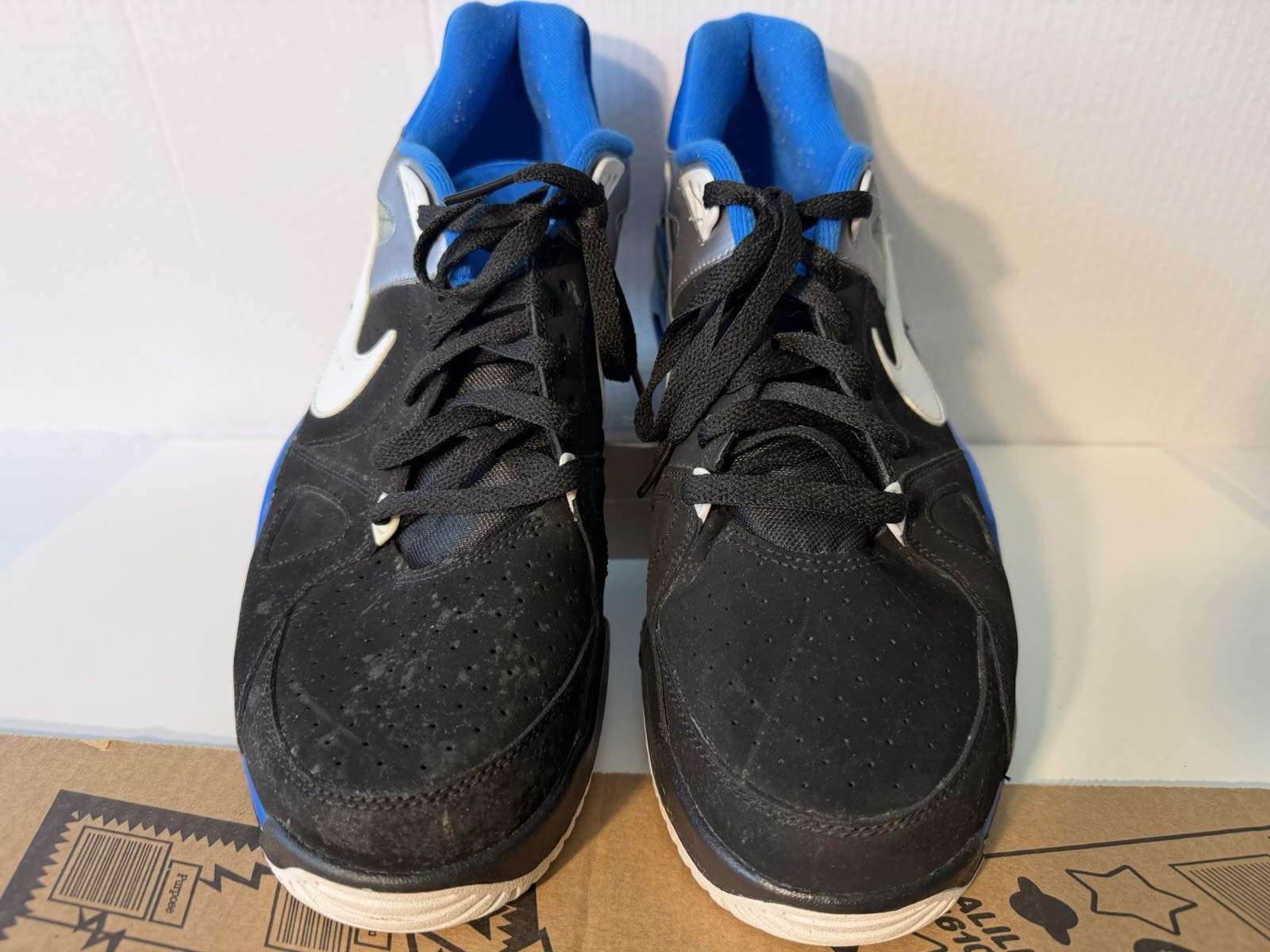 Nike Air Men’s Low Top Lace Up Sneakers Black/Blue/Silver/White 488059-010