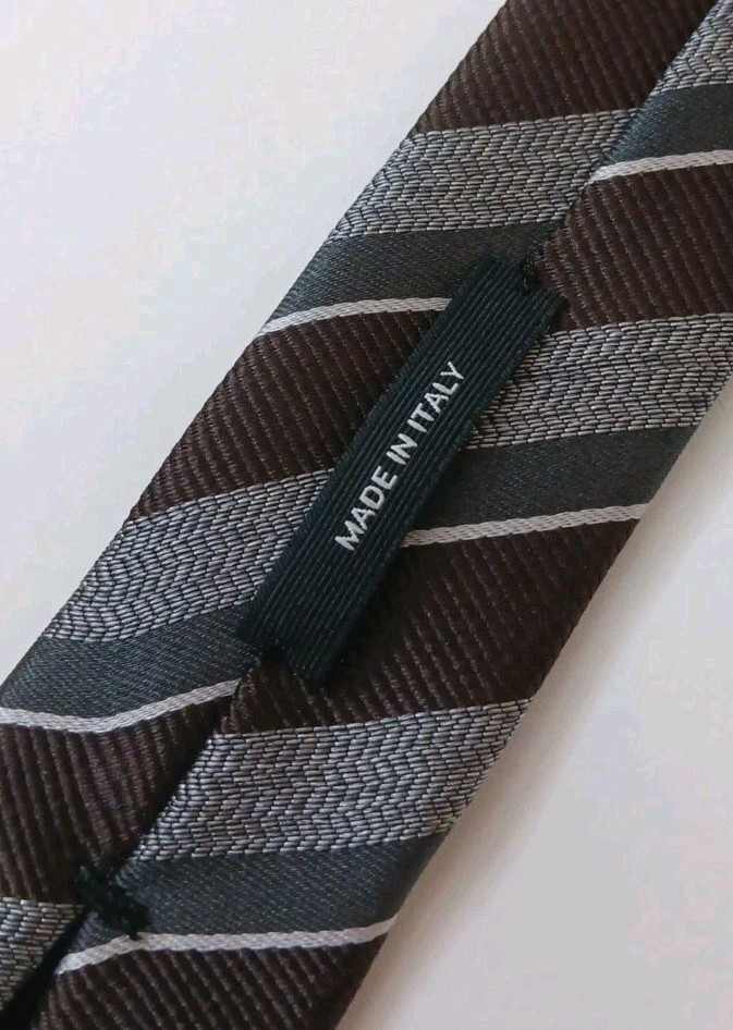 New 145+ Hugo Boss Men Silk Tie Made in Italy Striped Necktie Sz L 60″× W 3 1/8″