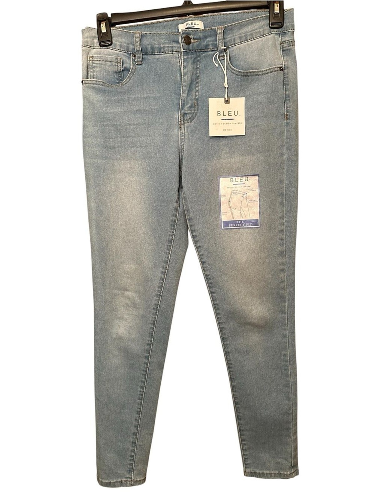NWT Bleu Light Wash Women’s Skinny Jeans – size 8P