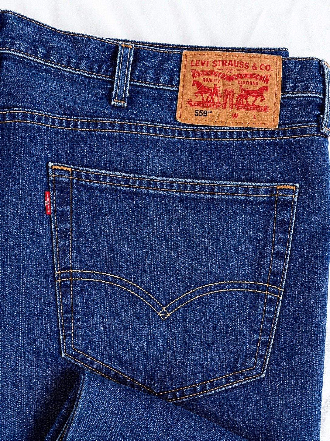 Levi’s 559 Relaxed Straight Men’s Jeans W52 L30 Big & Tall Medium Wash Denim