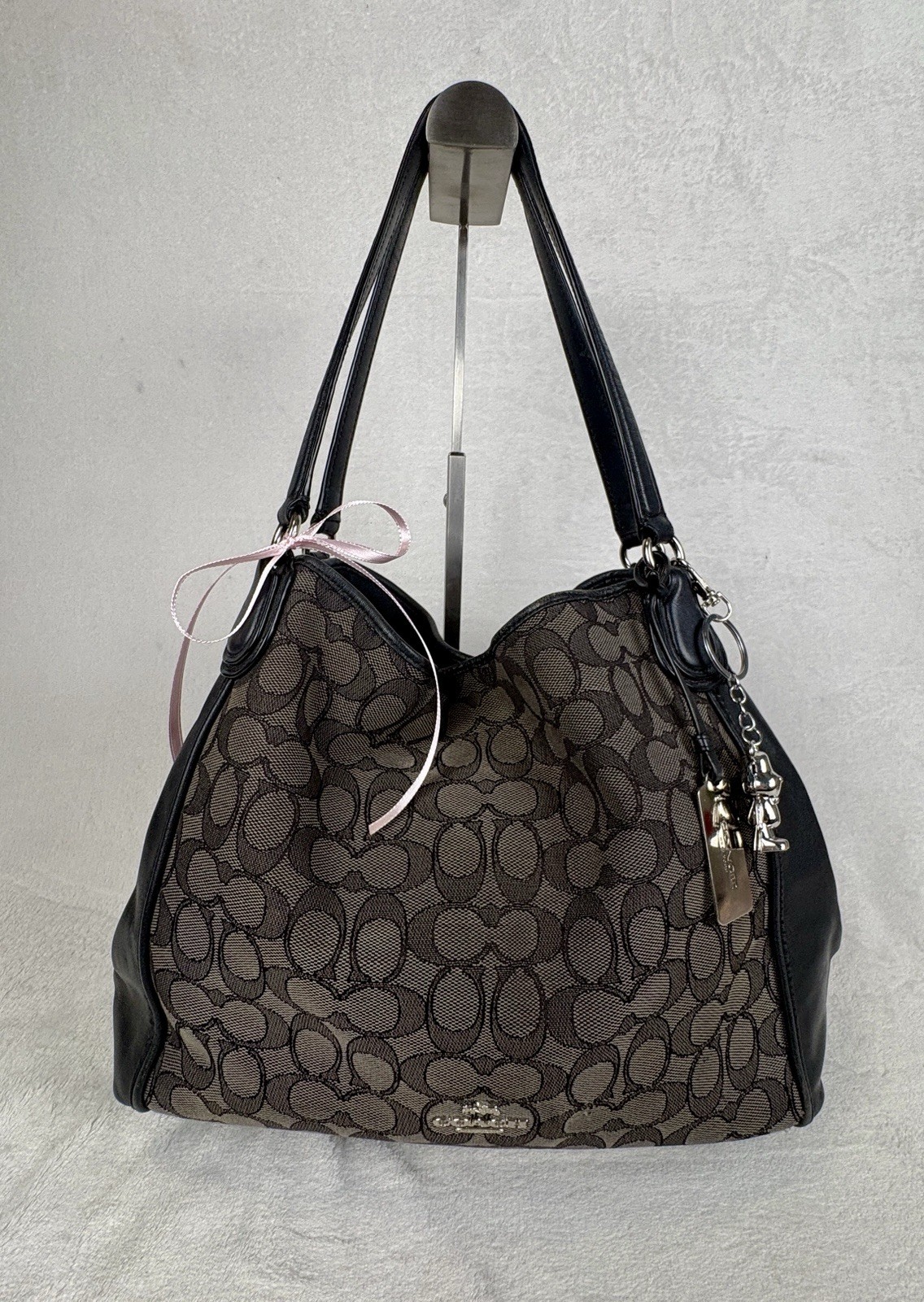 Coach Edie 31 In Signature Jacquard And Black Leather Trim With Charm